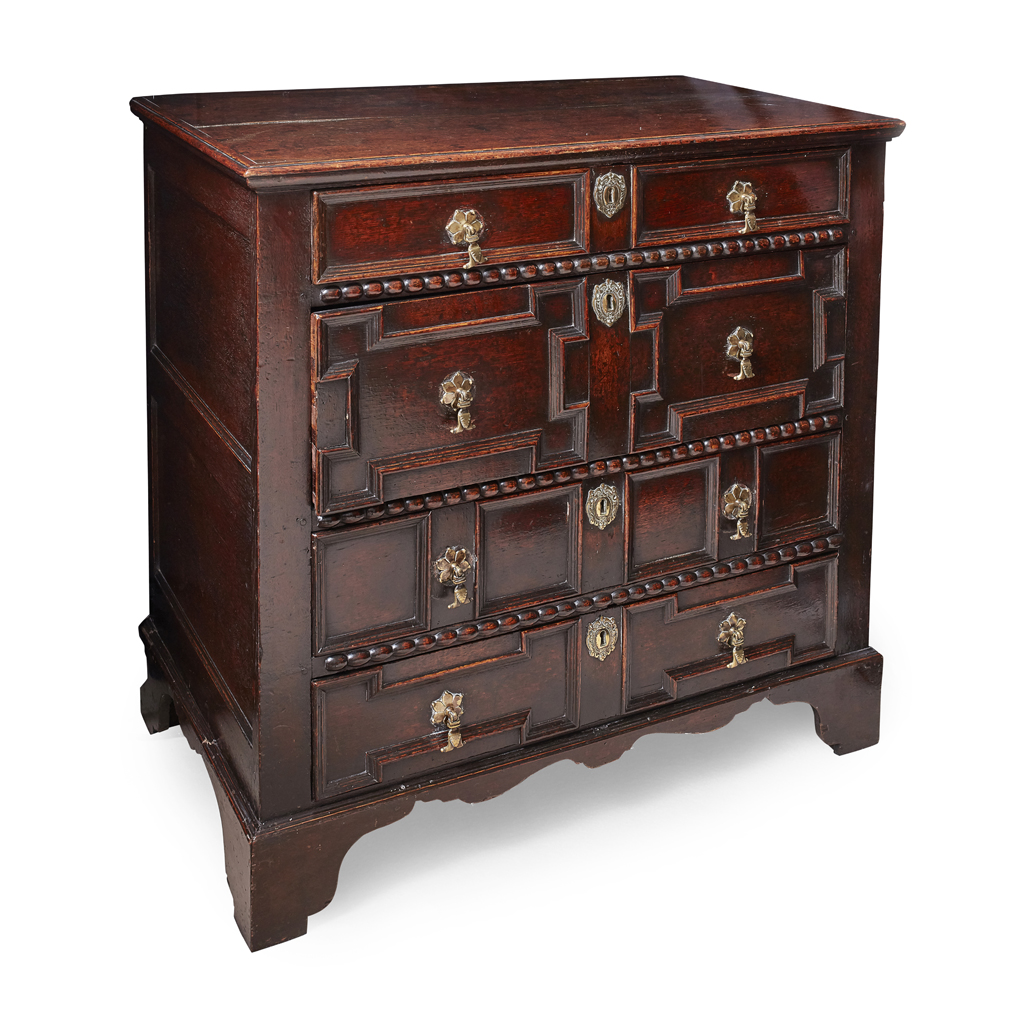 WILLIAM AND MARY OAK CHEST OF DRAWERS
