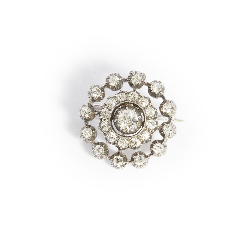A diamond set brooch