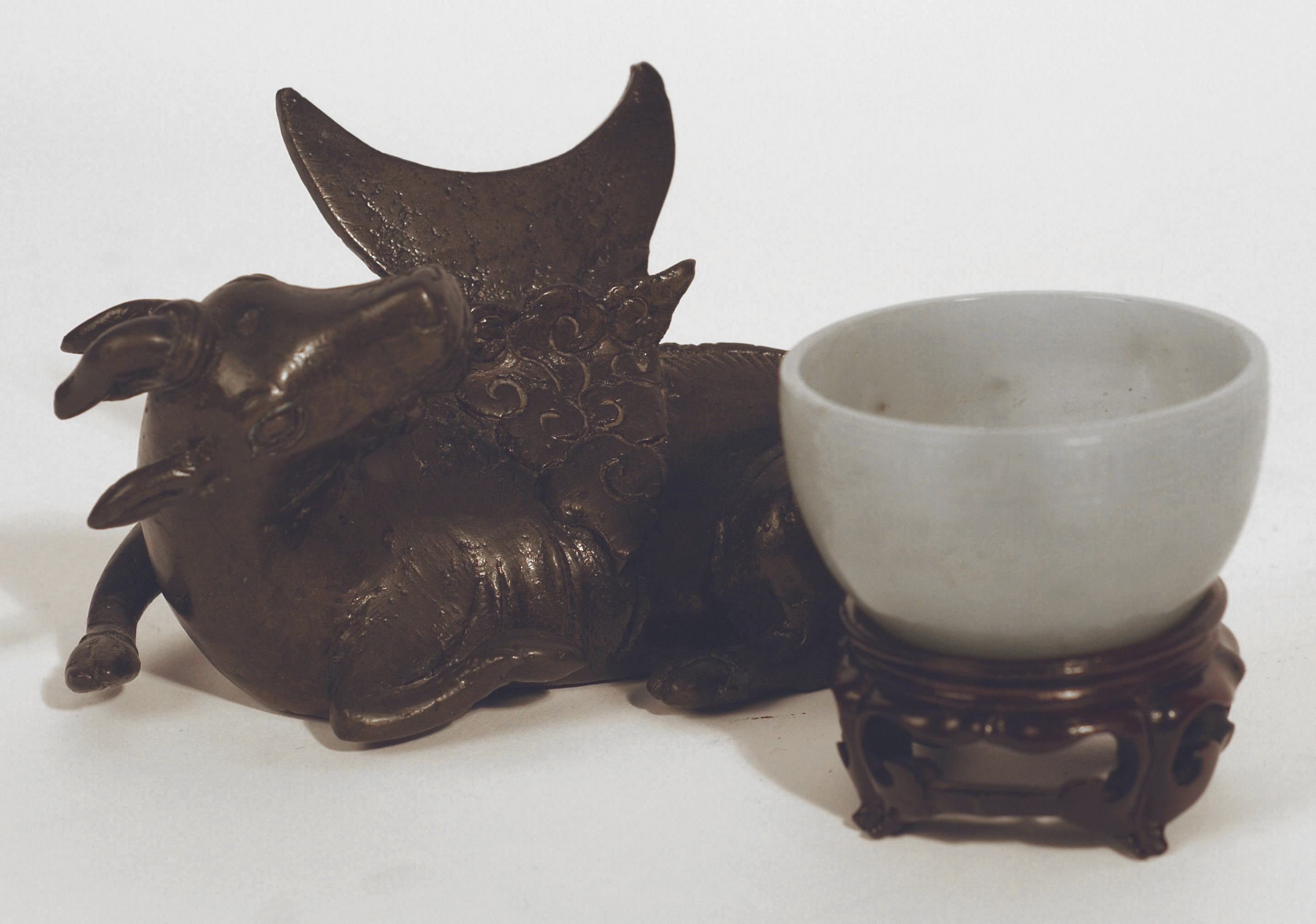 CHINESE BRONZE RECUMBENT BUFFALO