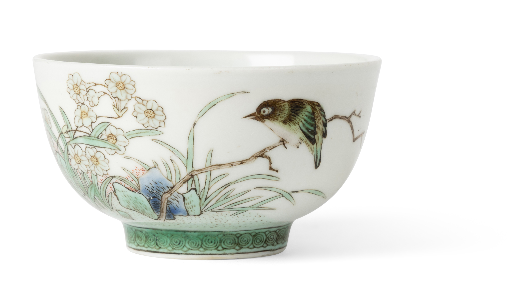 CHINESE WUCAI AND GILT-DECORATED 'BIRD AND BUTTERFLY' CUP