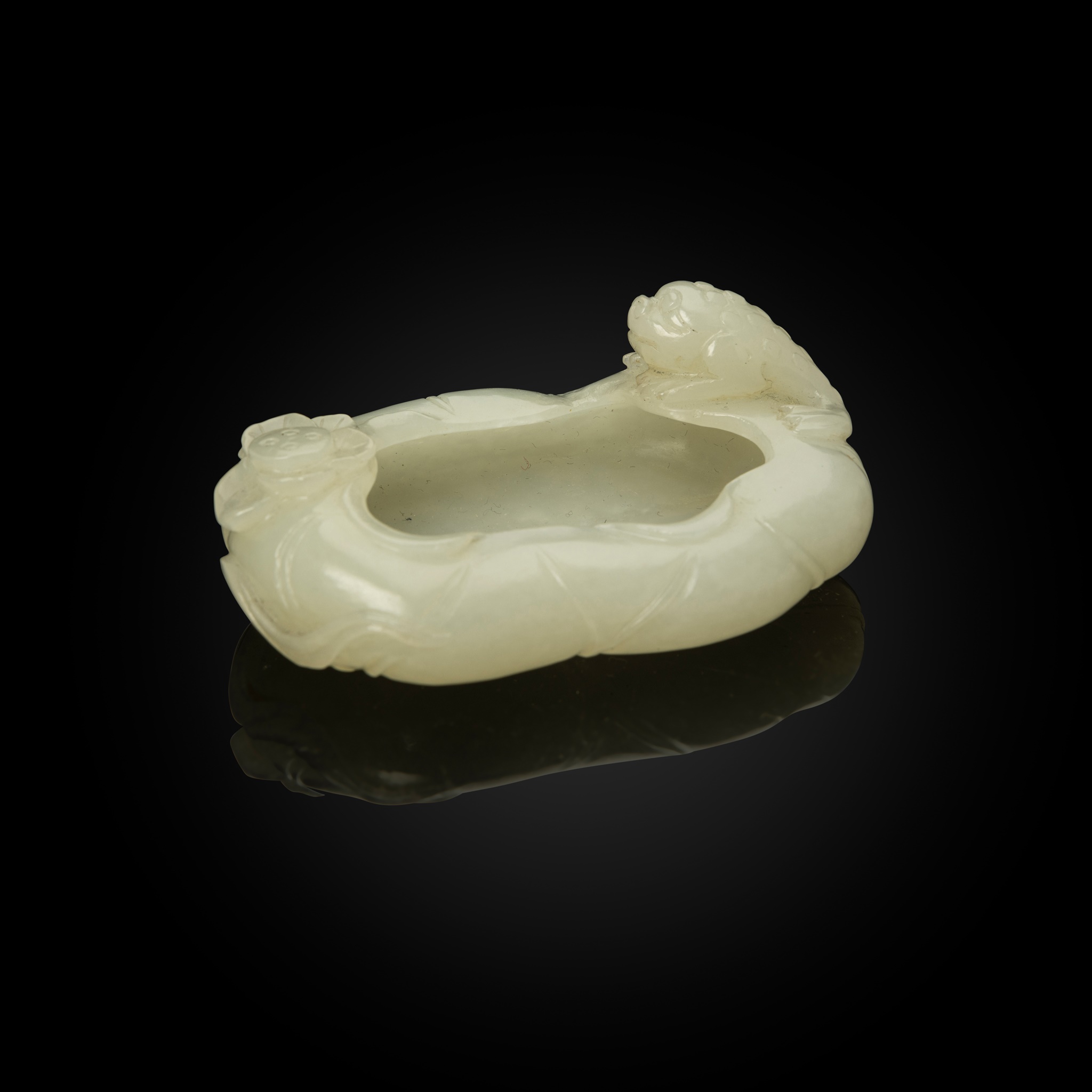 WHITE JADE 'TOAD AT LOTUS POND' BRUSH WASHER
