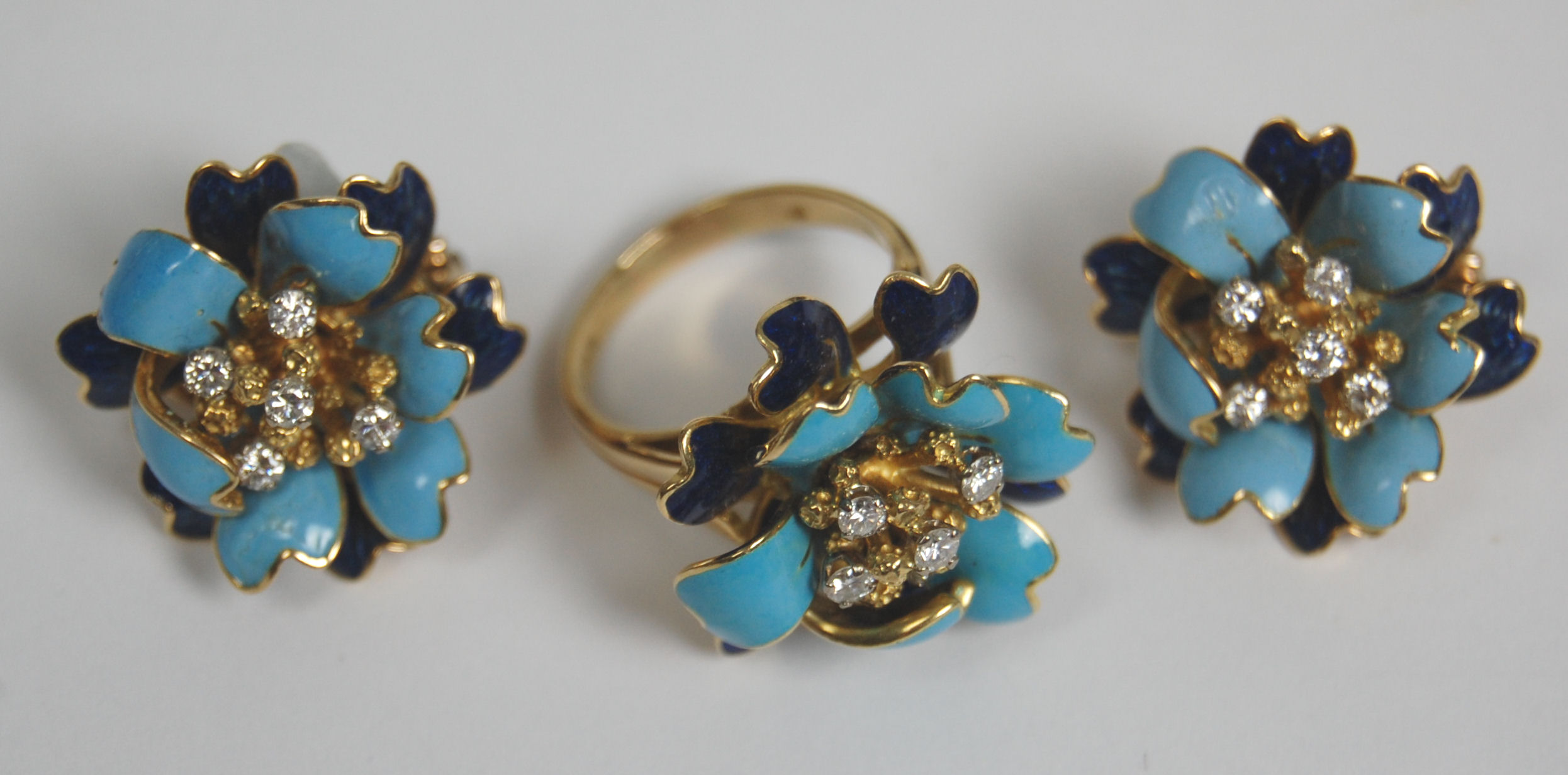 KUTCHINSKY - a 1960's enamelled and diamond set suite