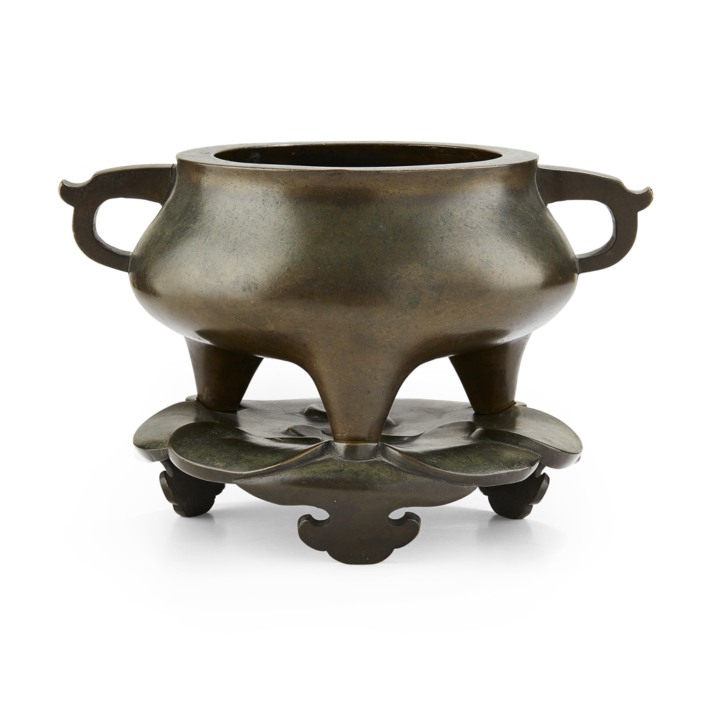 BRONZE TRIPOD CENSER AND STAND