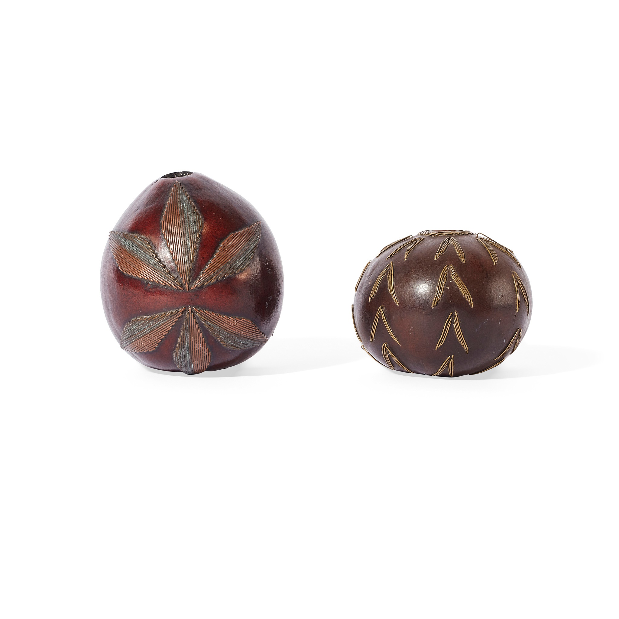 PAIR OF ZULU SNUFF CONTAINERS