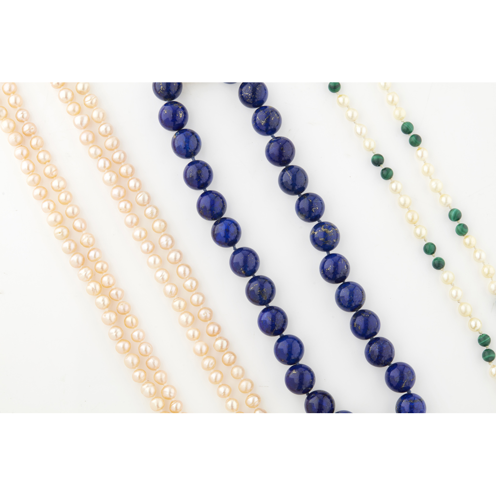A lapis lazuli bead necklace