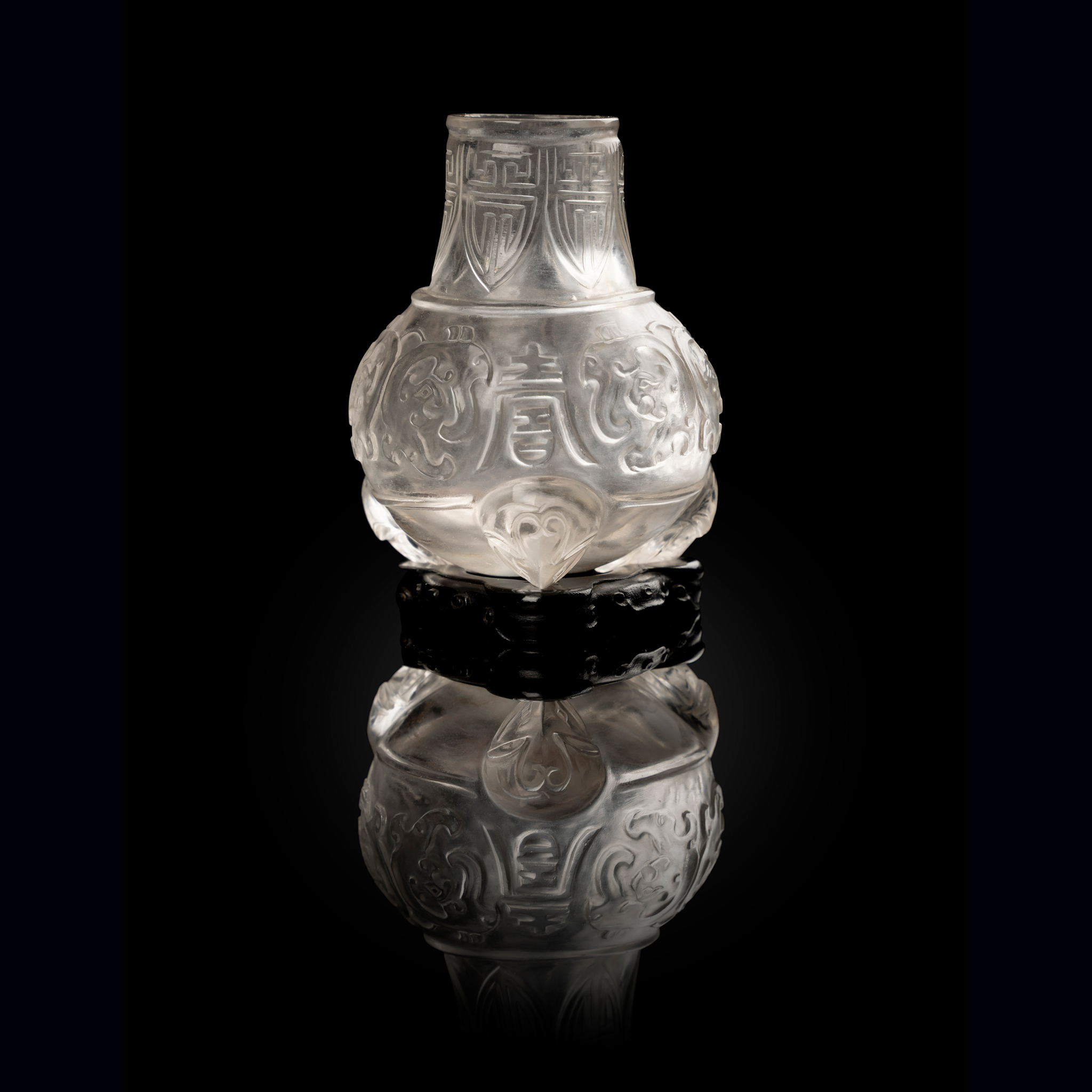 MINATURE CHINESE ROCK CRYSTAL ARCHAISTIC HU-FORM TRIPOD VASE
