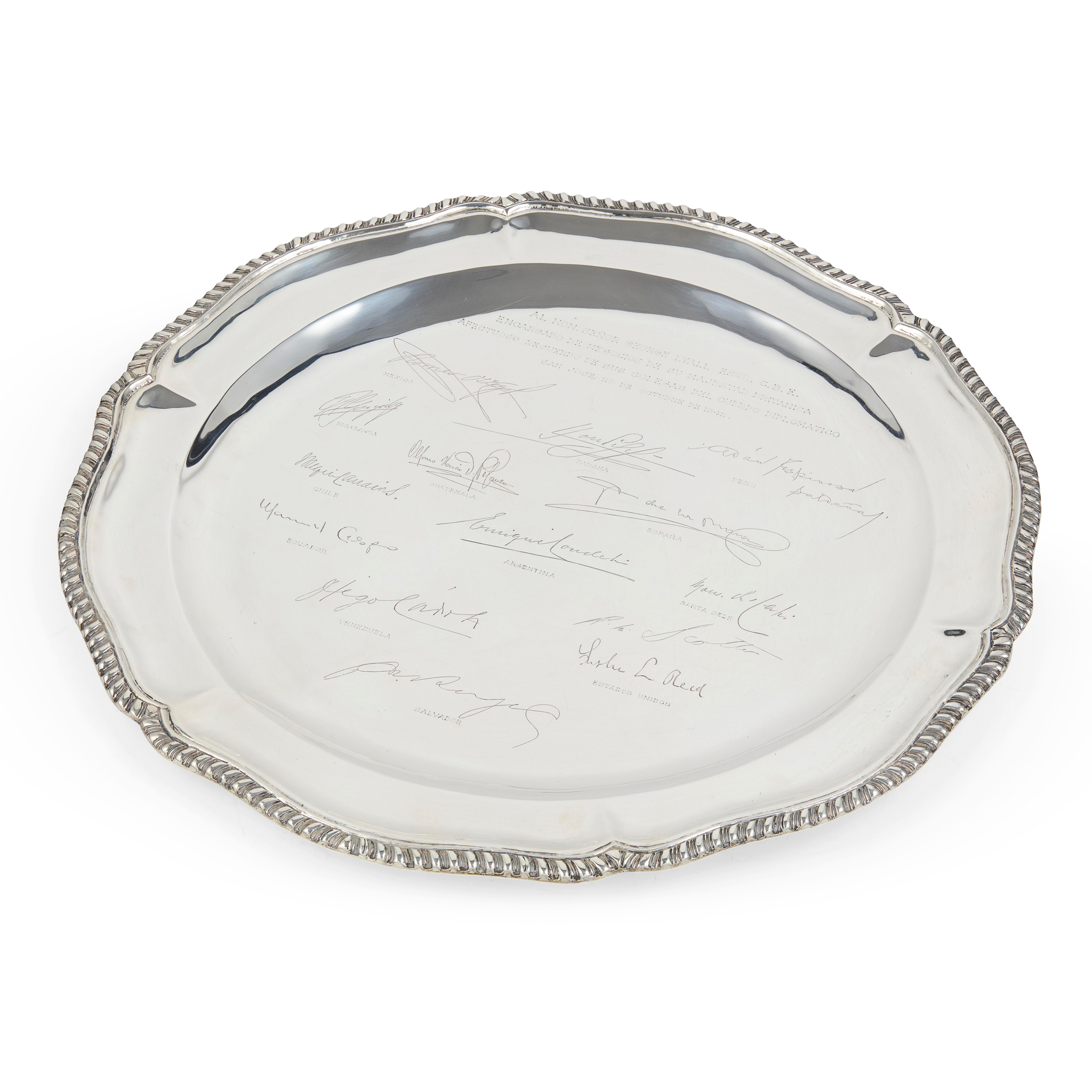 A MEXICAN PRESENTATION SALVER