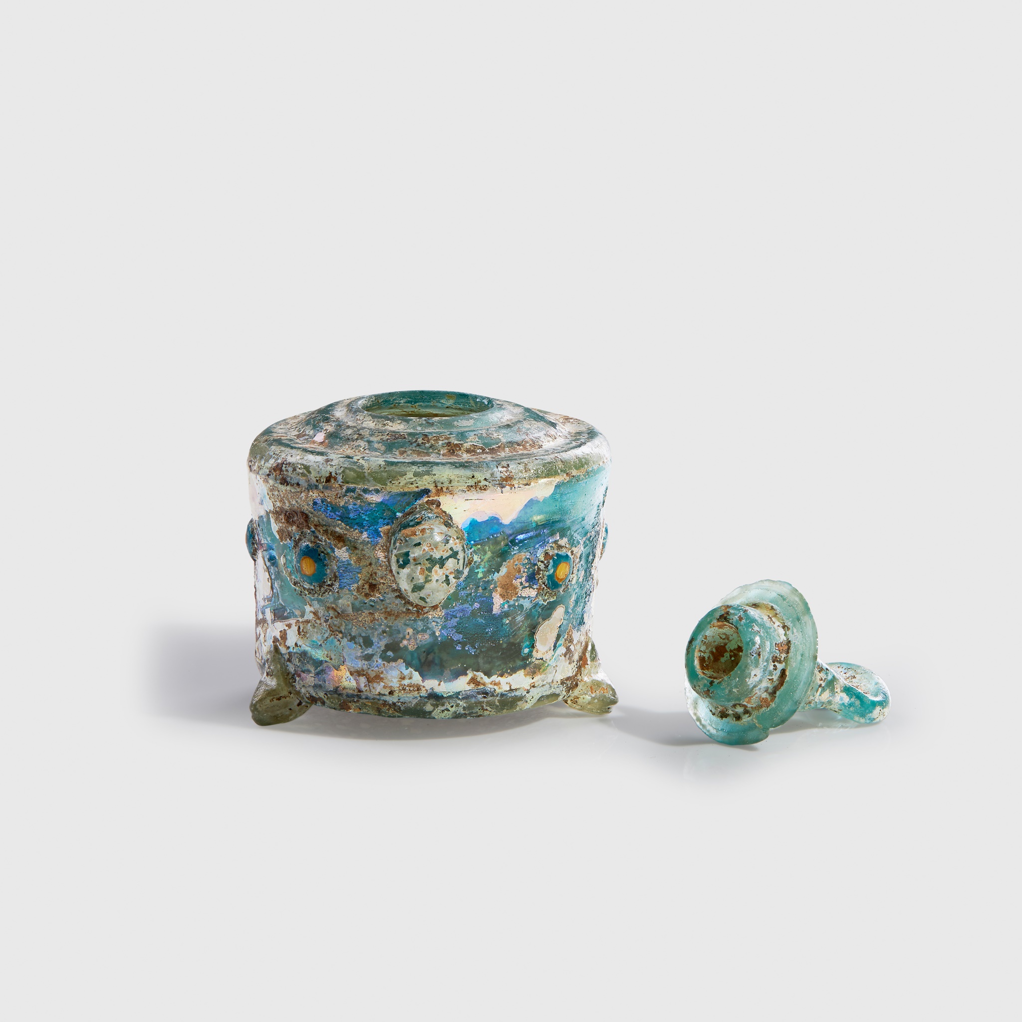 ROMAN GLASS PYXIS