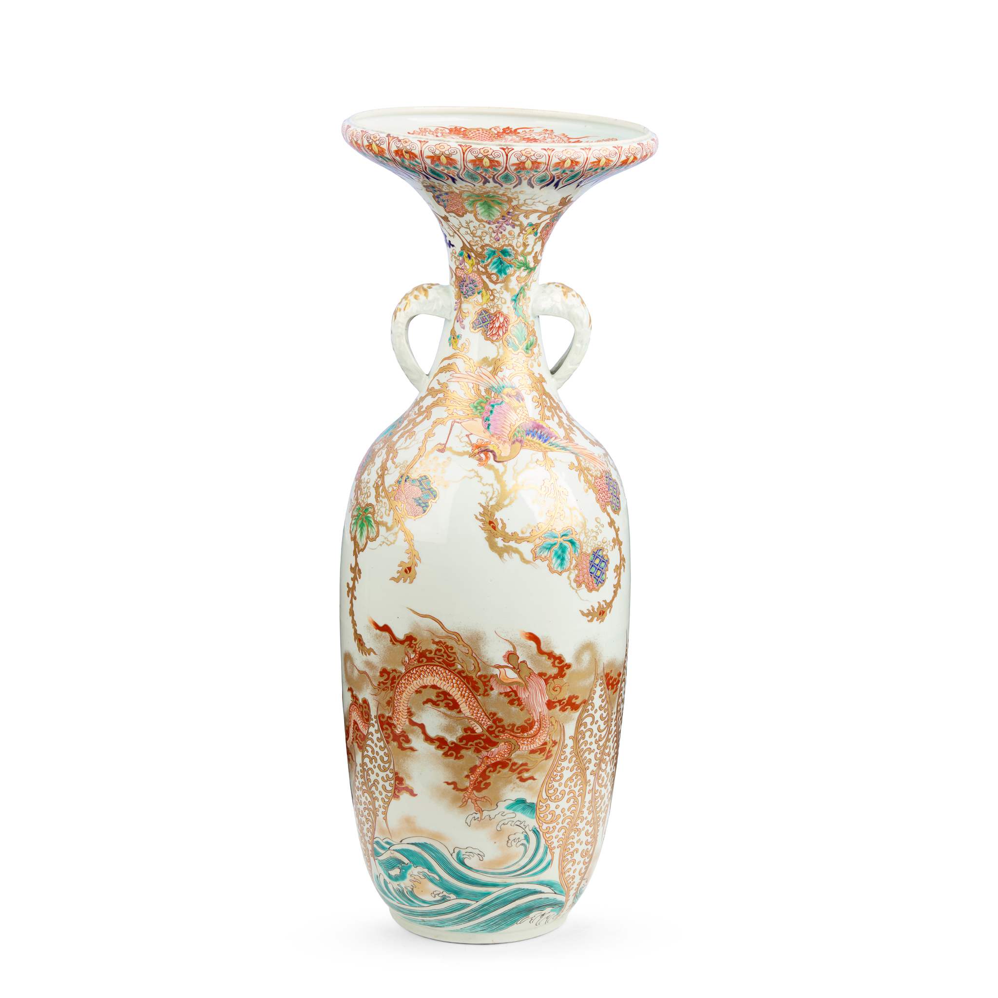 A LARGE JAPANESE FUKAGAWA PORCELAIN VASE