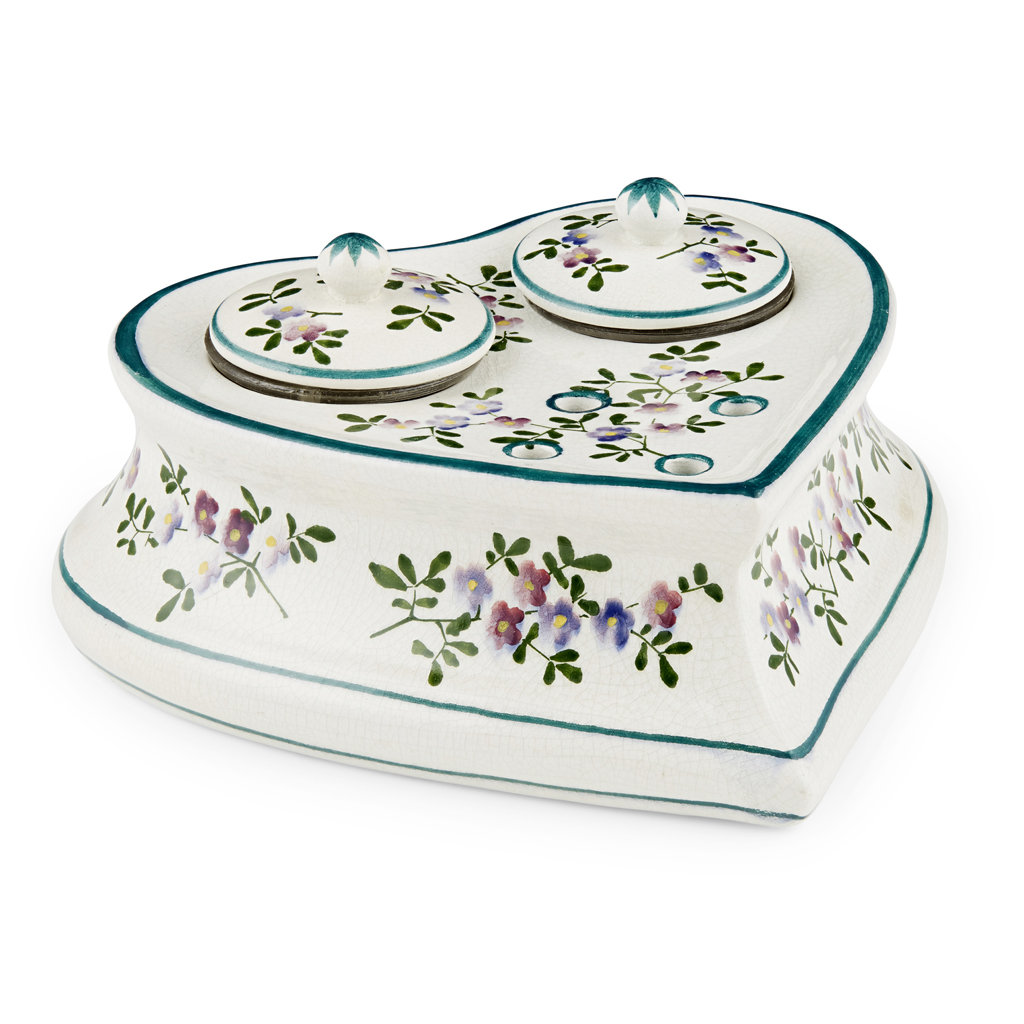 A WEMYSS WARE HEART-SHAPED INKWELL
