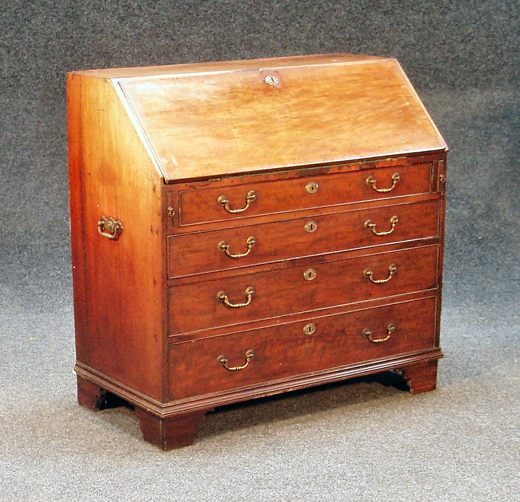 A Georgian mahogany bureau