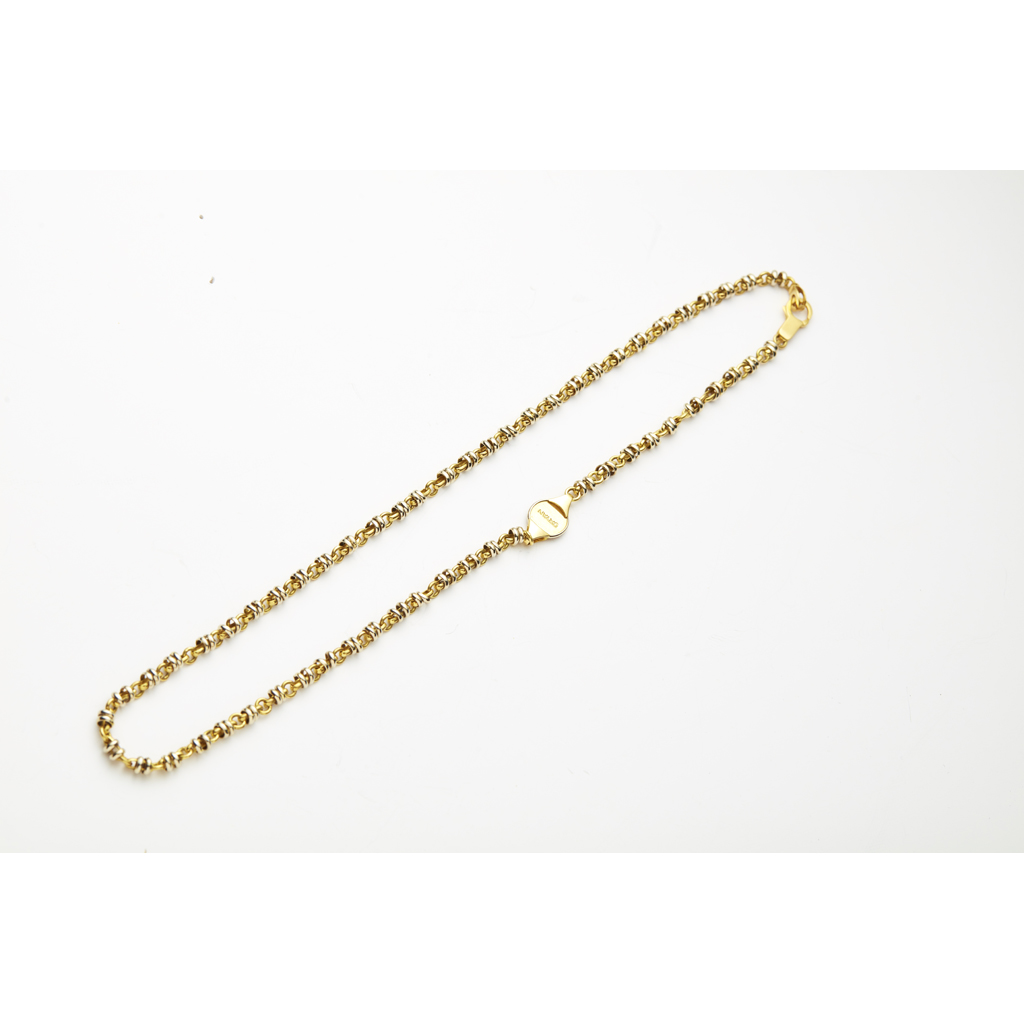 ORYAN - A modern neck chain