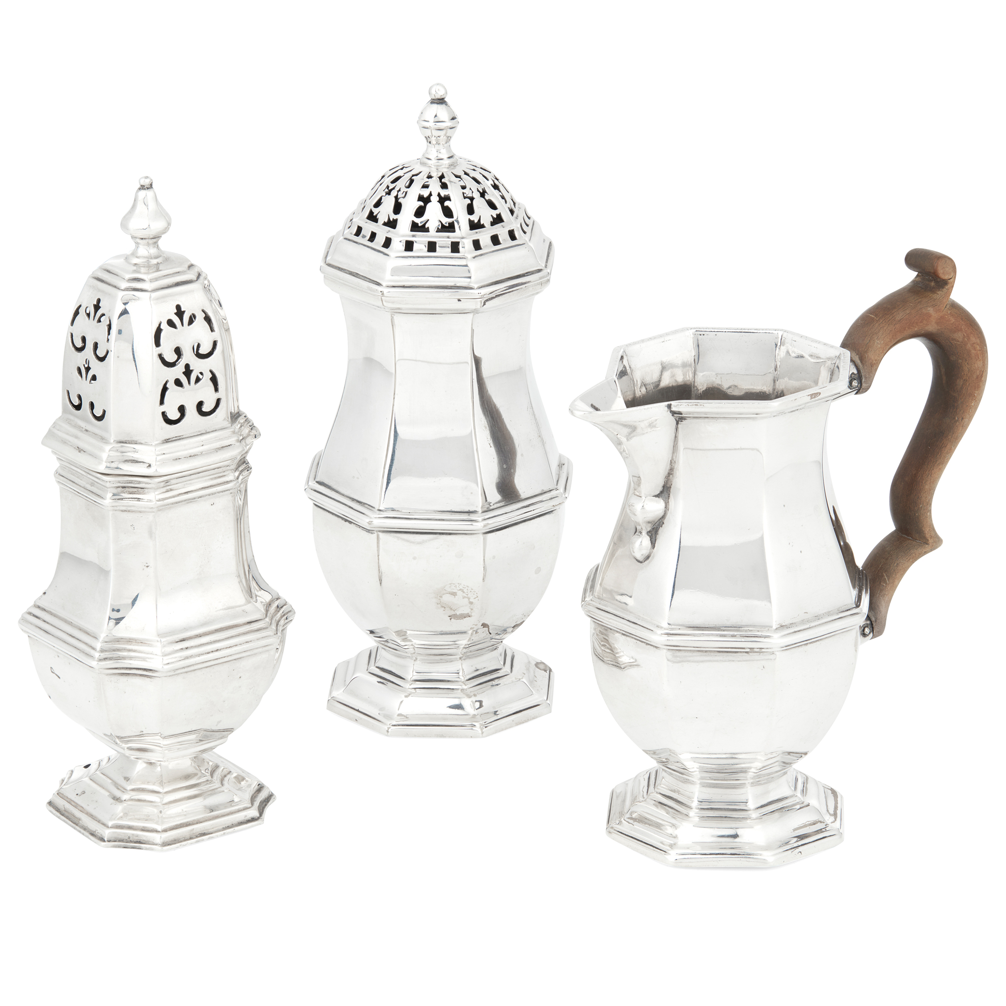 An Edwardian strawberry set