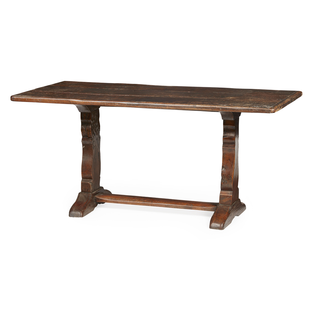 TRESTLE TABLE