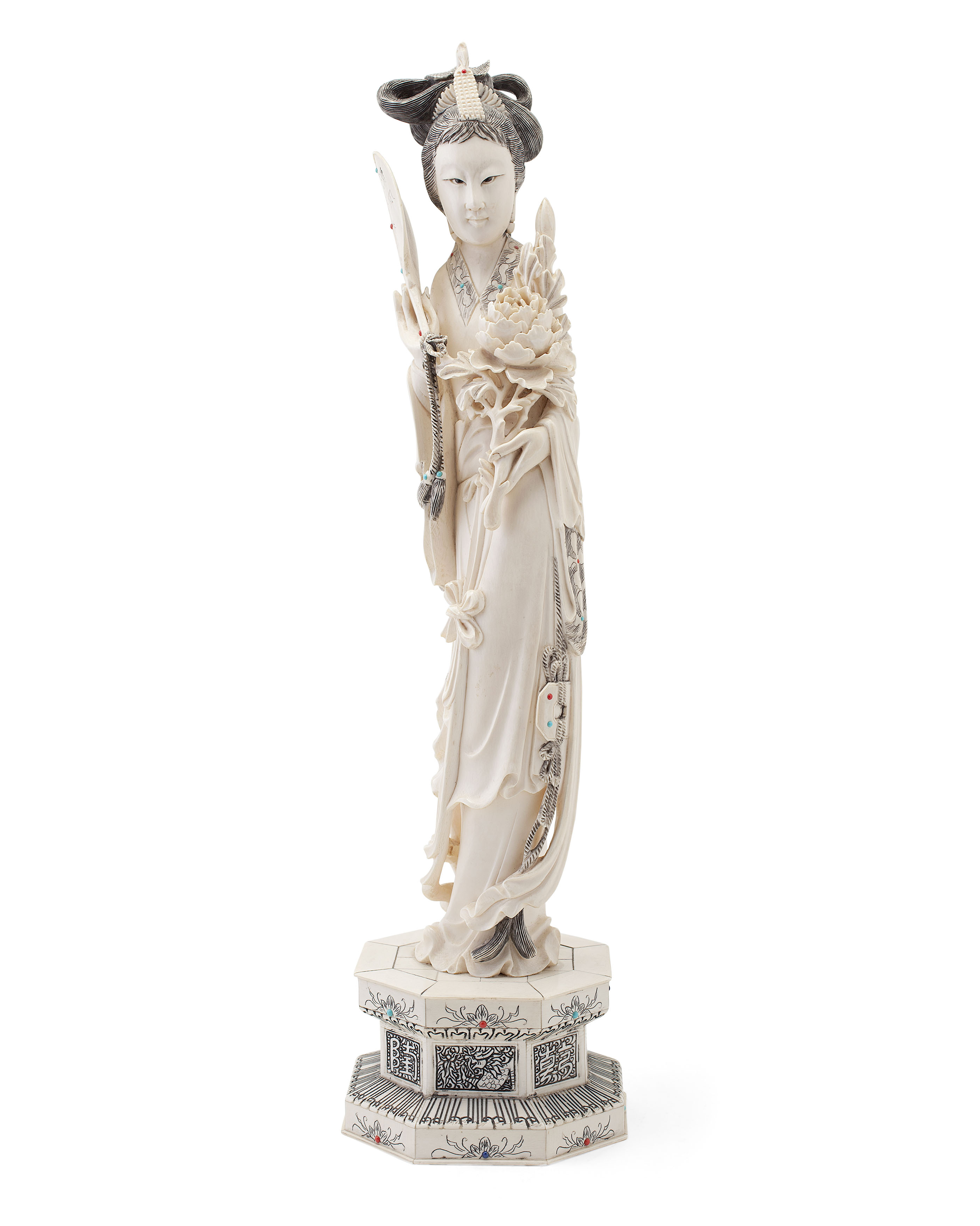 CHINESE CARVED IVORY FIGURE OF A MEIREN
