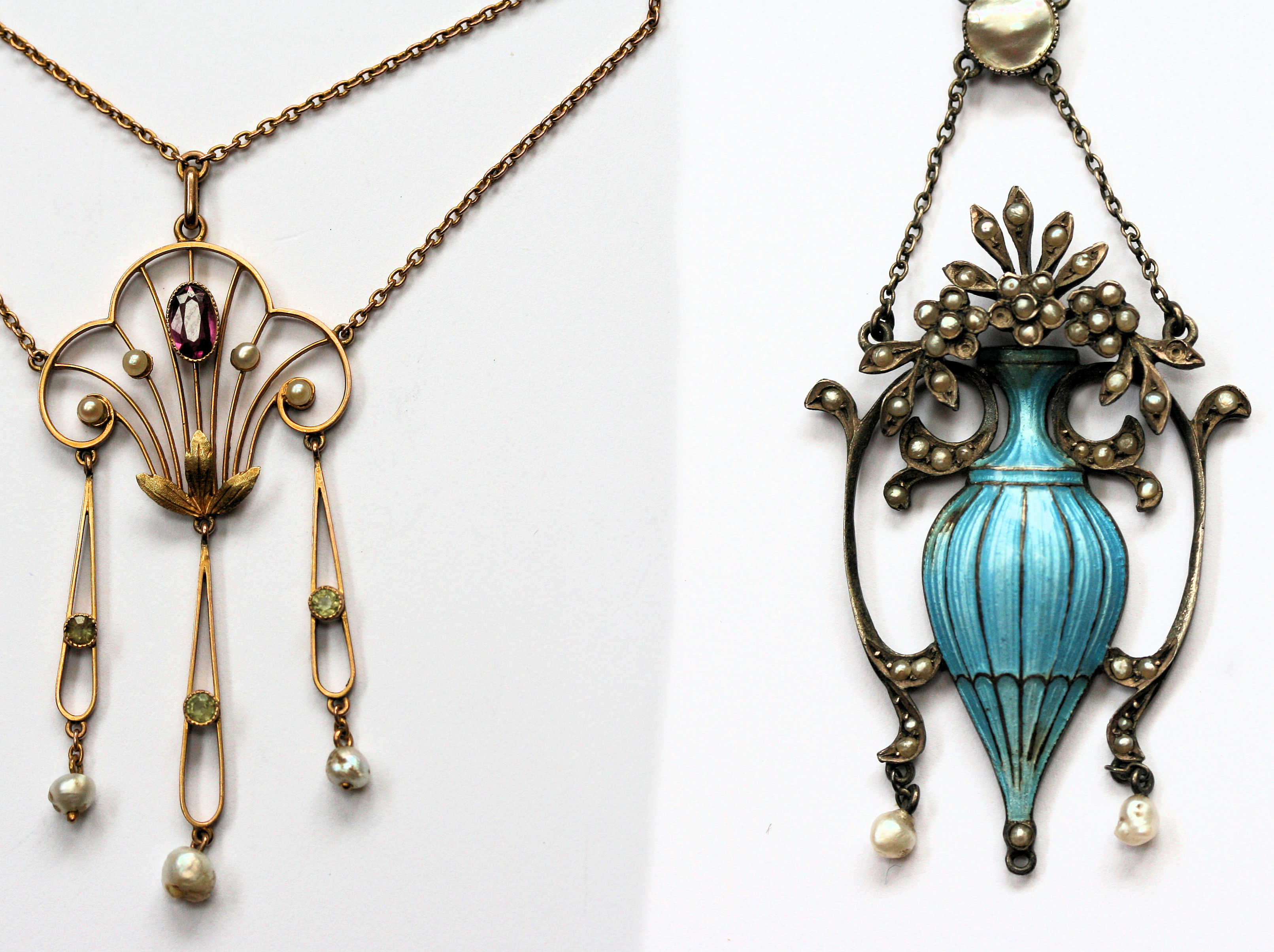 An Art Nouveau silver and enamel pendant necklace