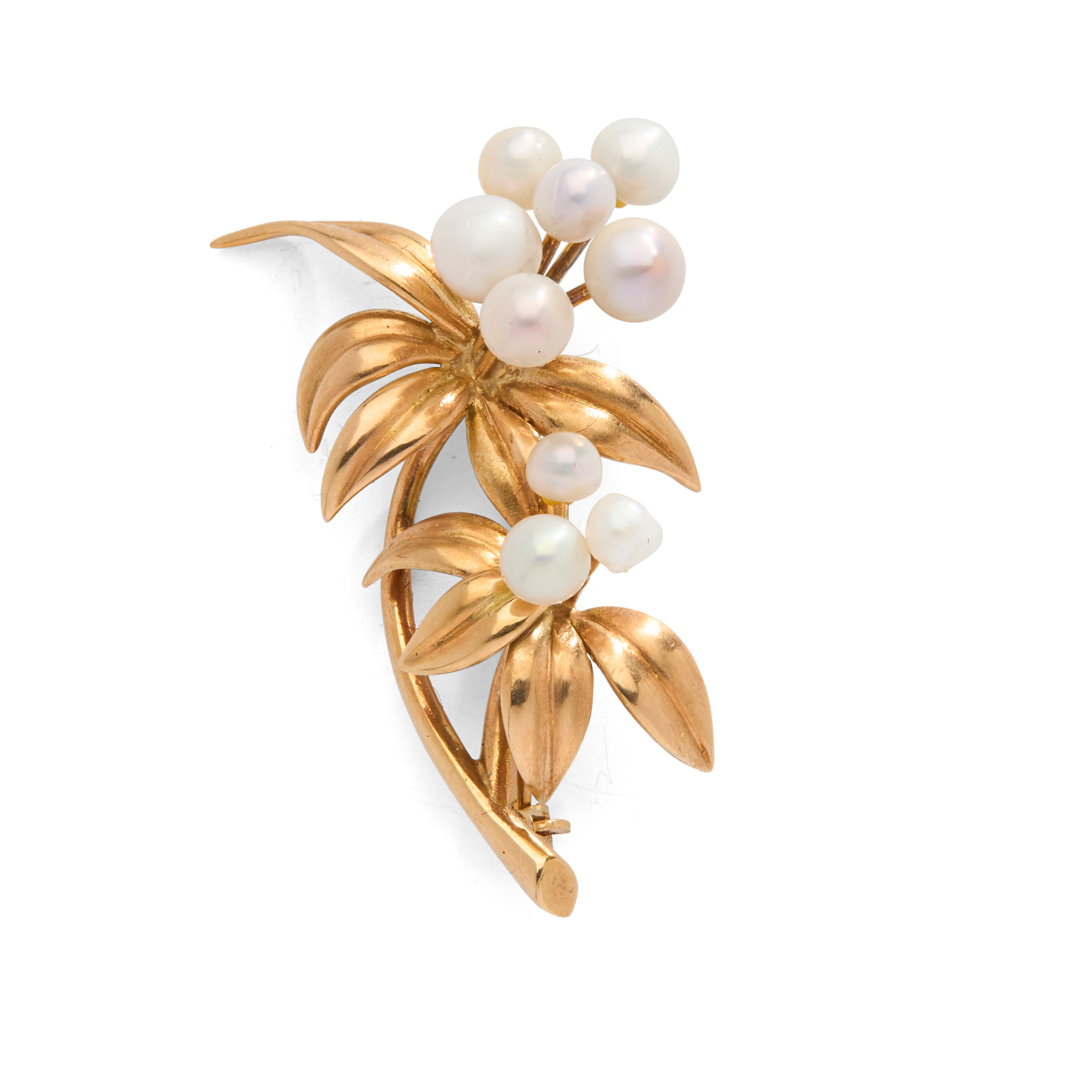 CAIRNCROSS OF PERTH: A 9CT GOLD SCOTTISH FRESHWATER 'RHODODENDRON' BROOCH