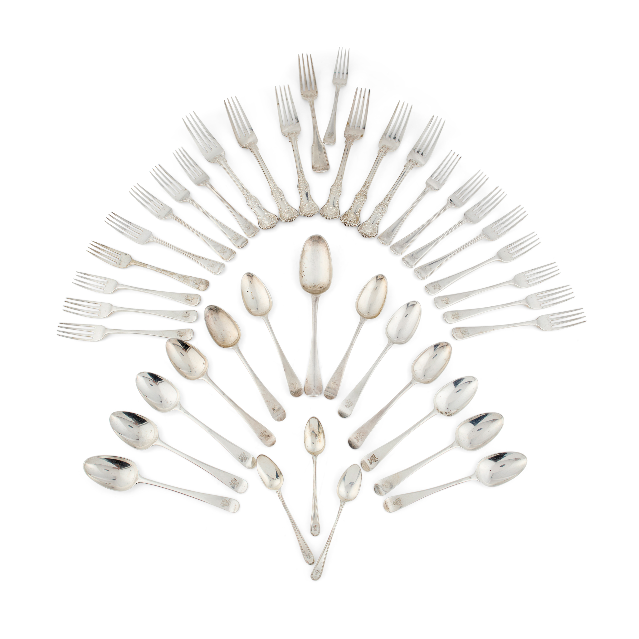 A MATCHED SUITE OF DESSSERT SPOONS AND EIGHT DESSERT FORKS