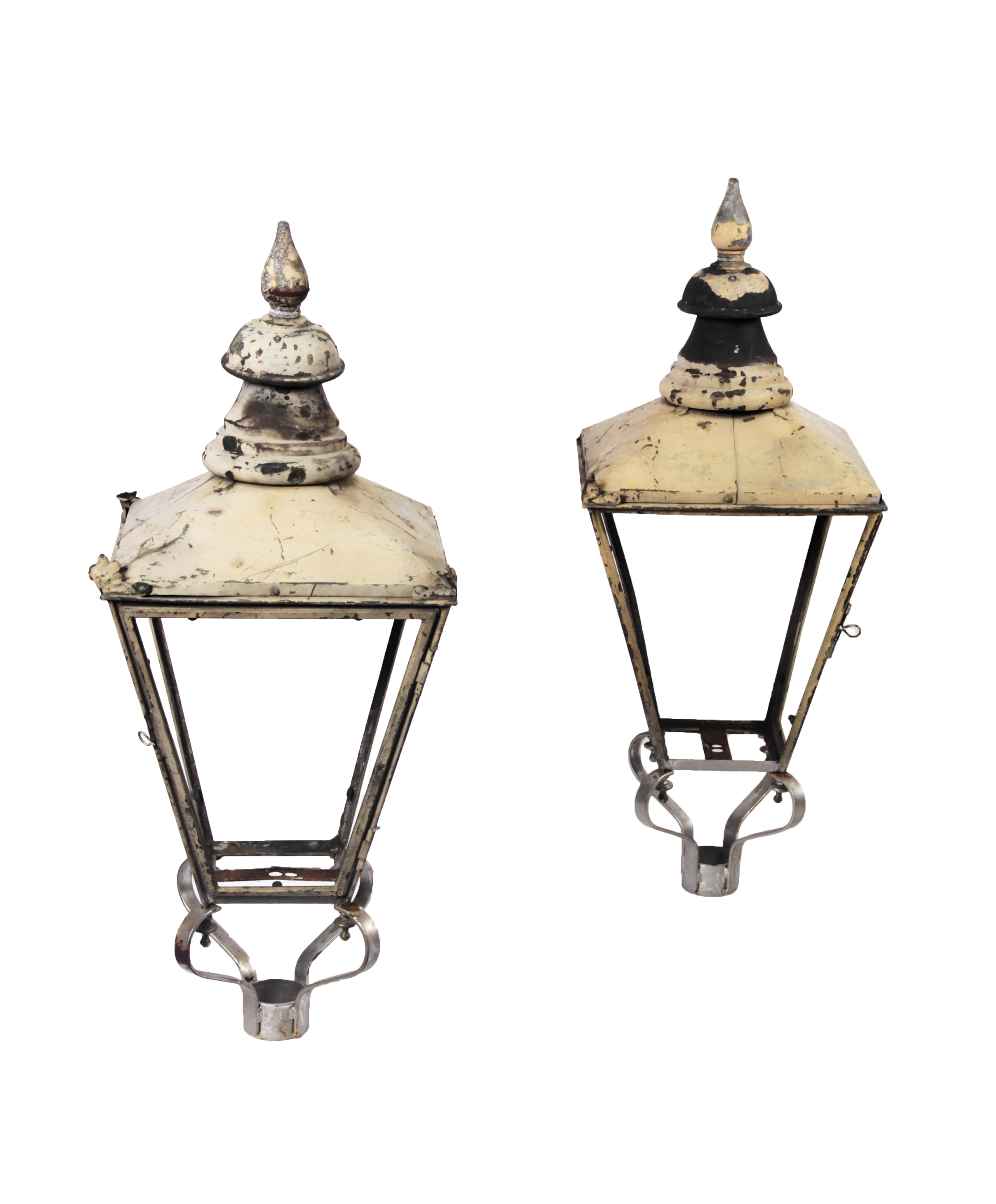 PAIR OF STREET LAMPS