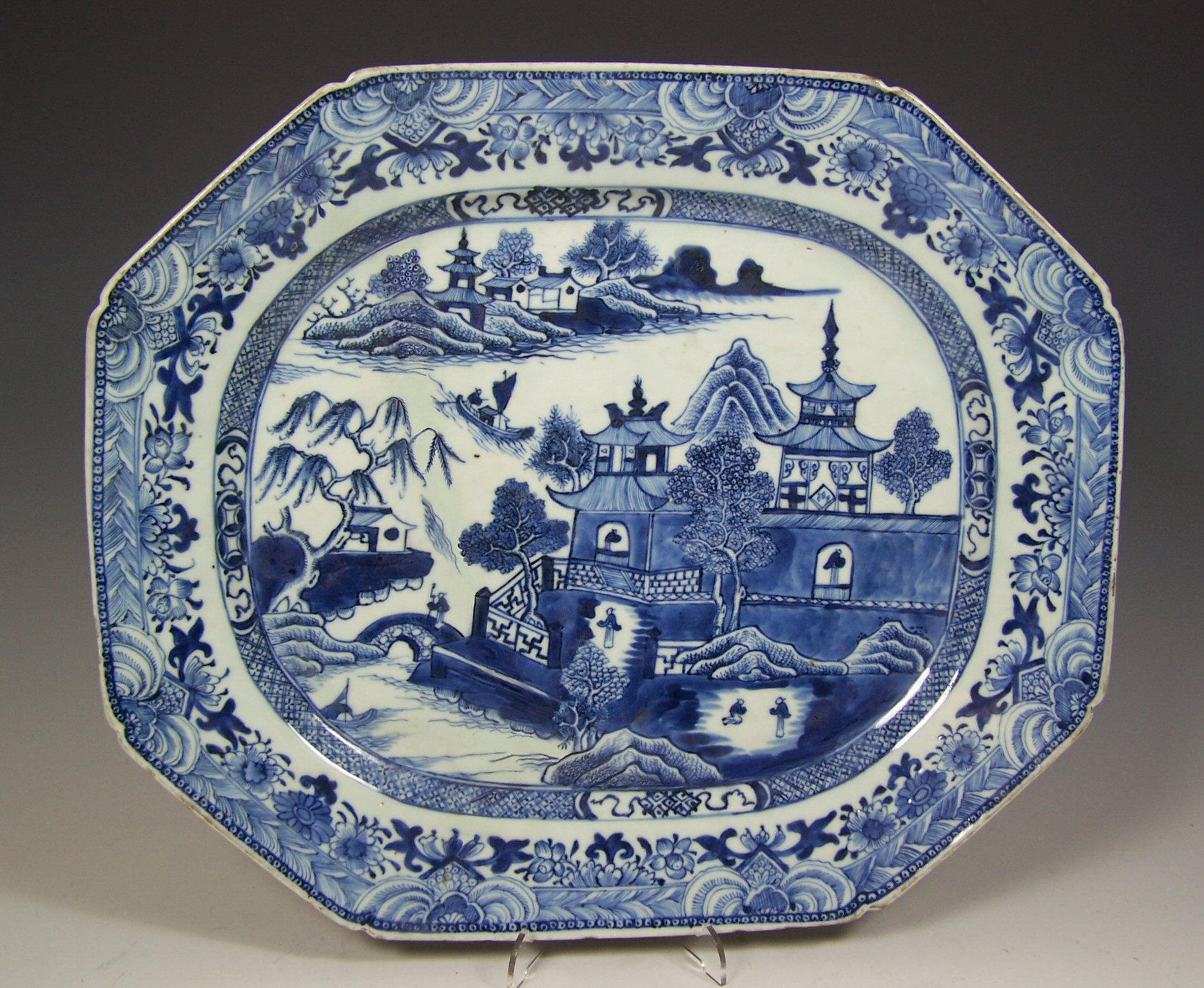 A Chinese 18th century blue painted ashet