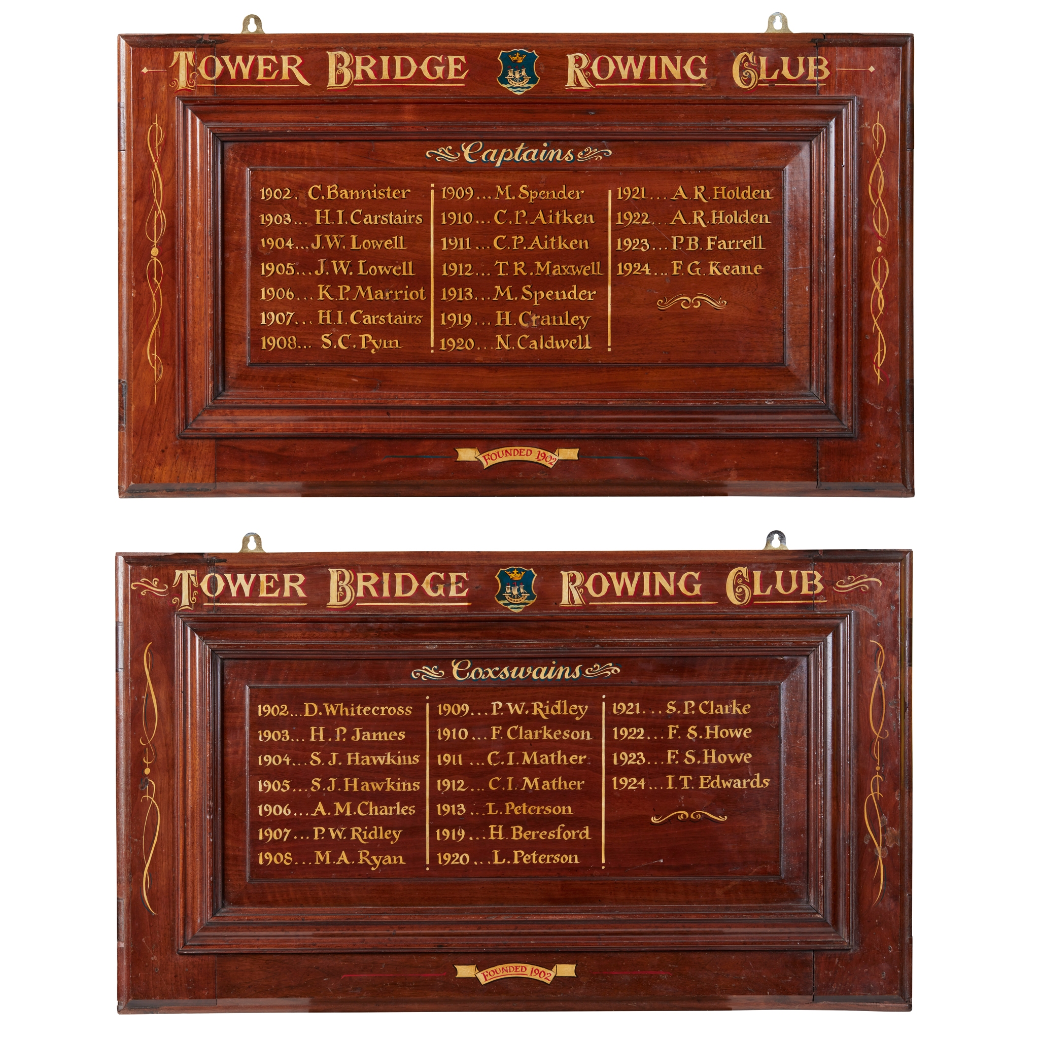 PAIR OF EDWARDIAN MAHOGANY PARCEL-GILT COMMEMORATIVE PANELS, OF ROWING INTEREST