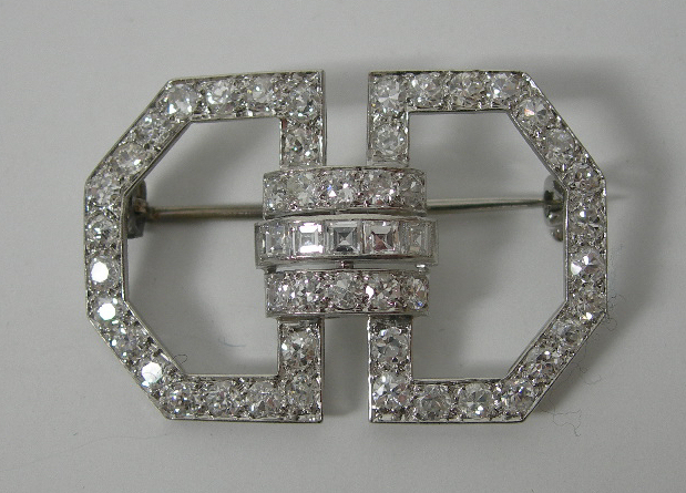 An Art Deco style diamond set brooch,
