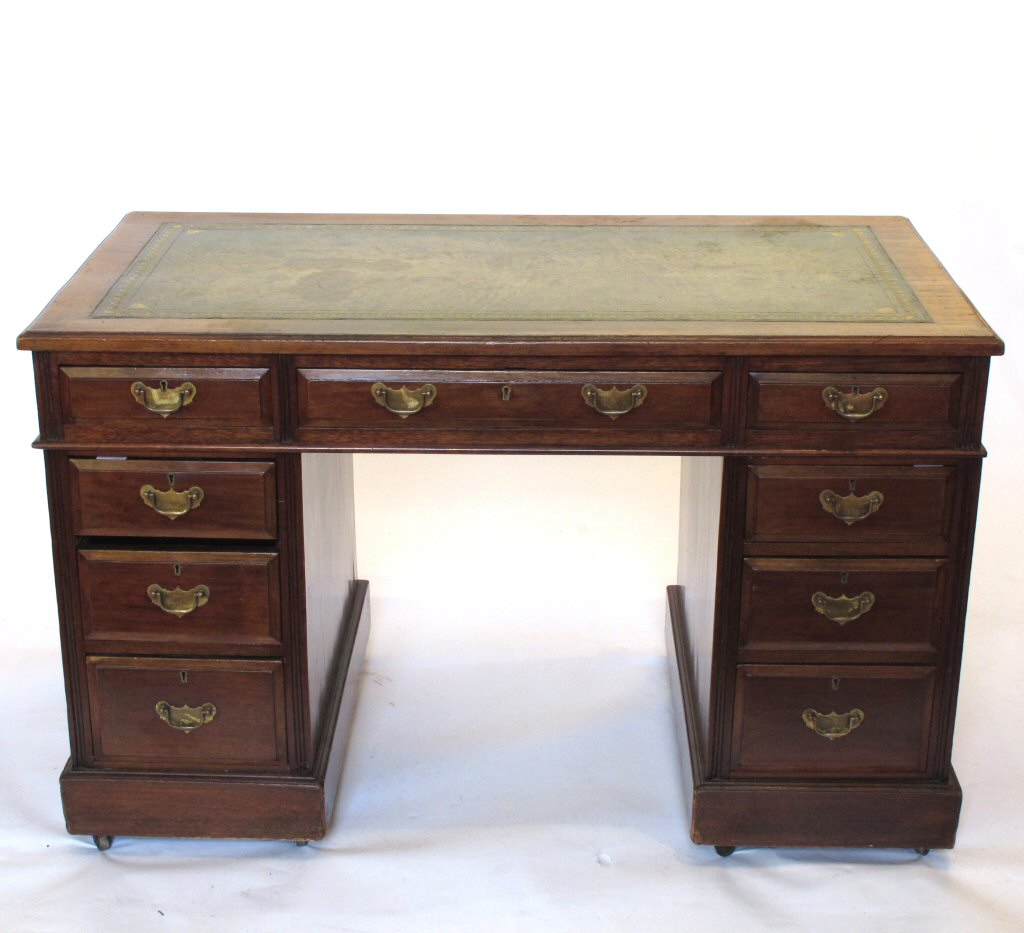 MAHOGANY TWIN PEDESTAL DESK