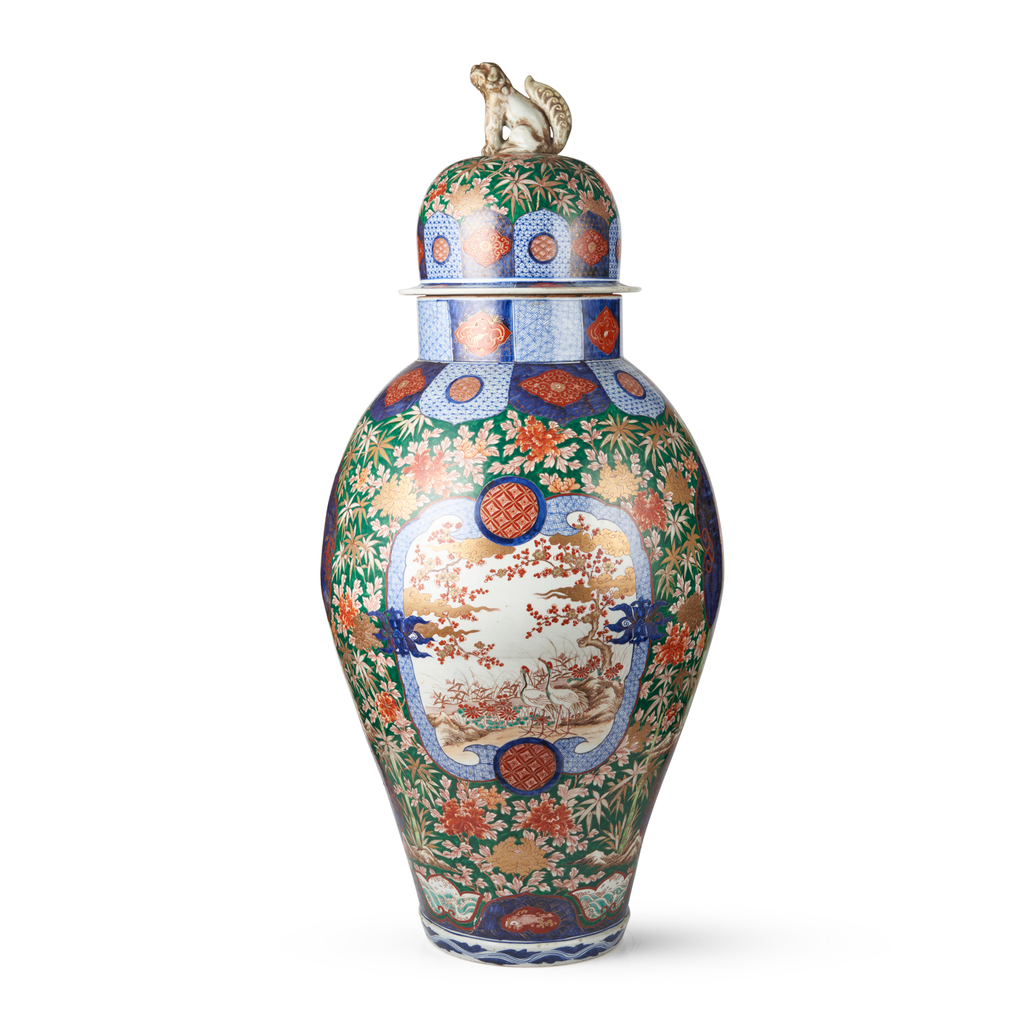 MASSIVE IMARI VASE WITH COVER