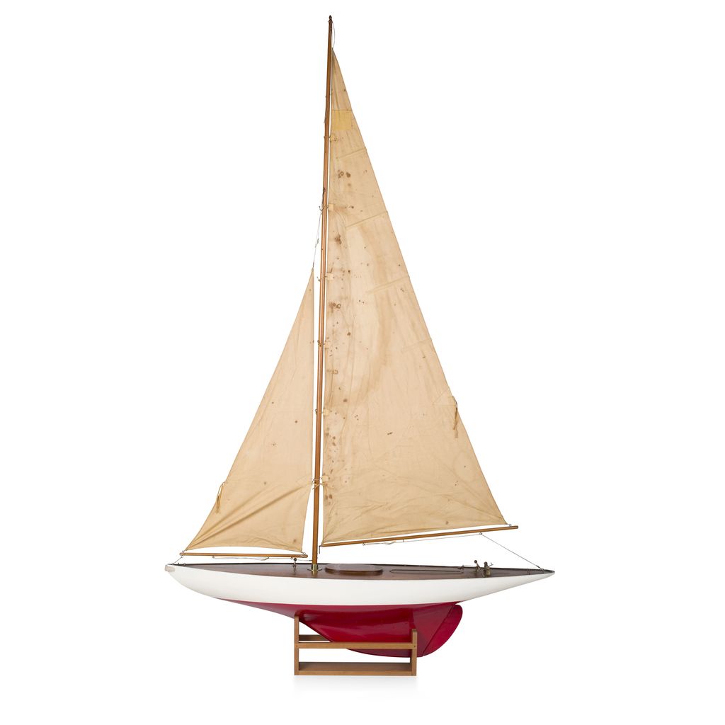 POND YACHT MODEL 'FREBELLE'