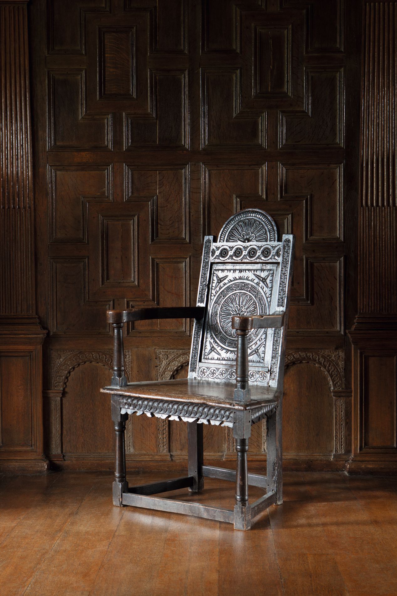 ENGLISH OAK WAINSCOT ARMCHAIR