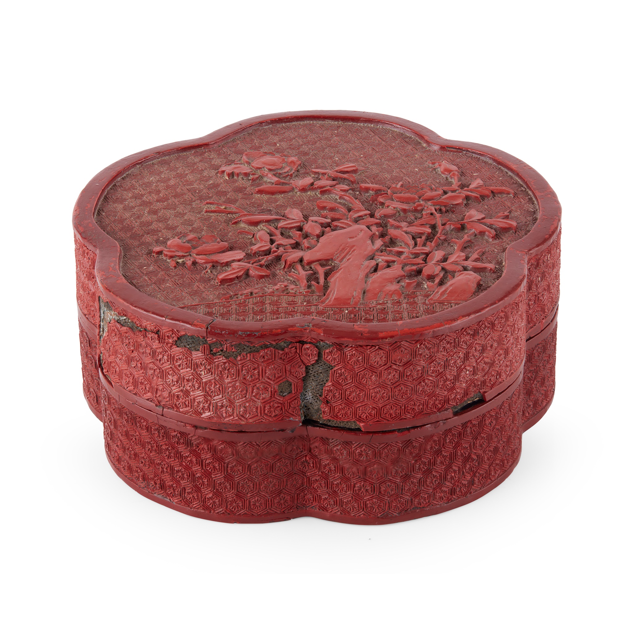 CARVED CINNABAR LACQUER LOBED BOX AND COVER
