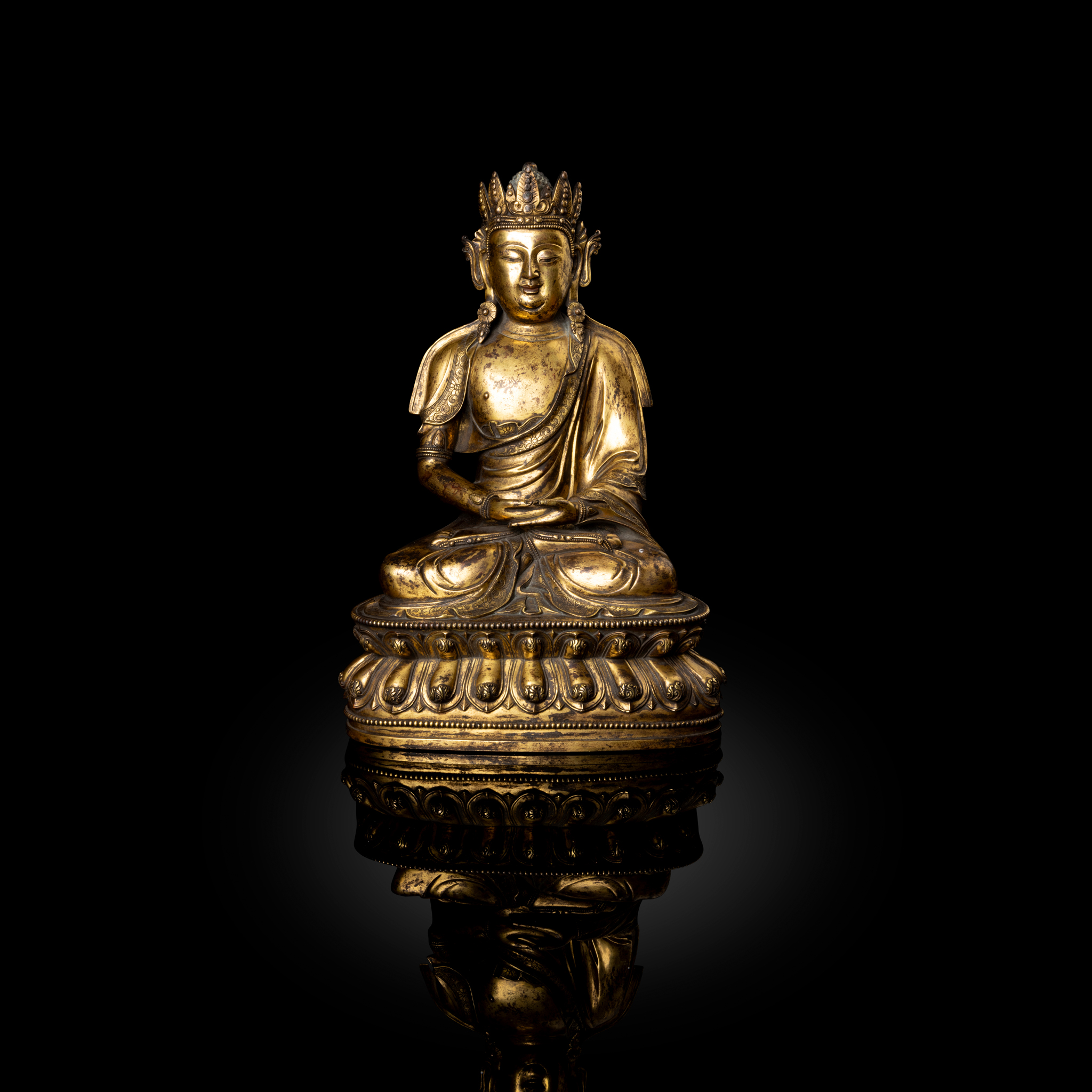 LARGE CHINESE BRONZE FIGURE OF AMITAYUS