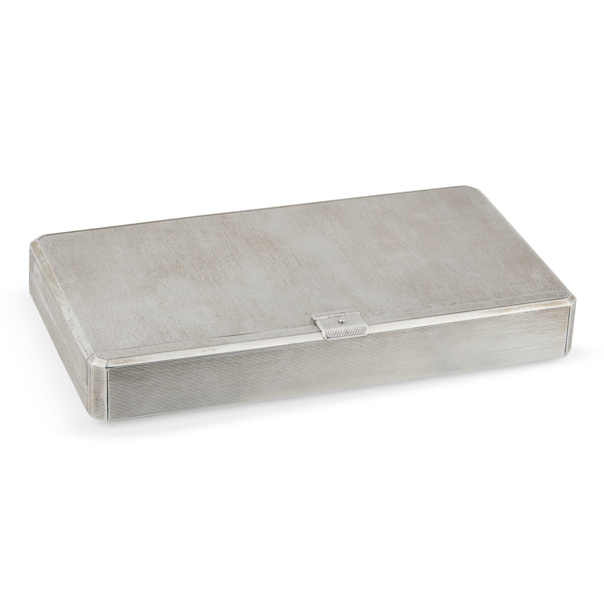 A 1930s FINE CIGARETTE CASE