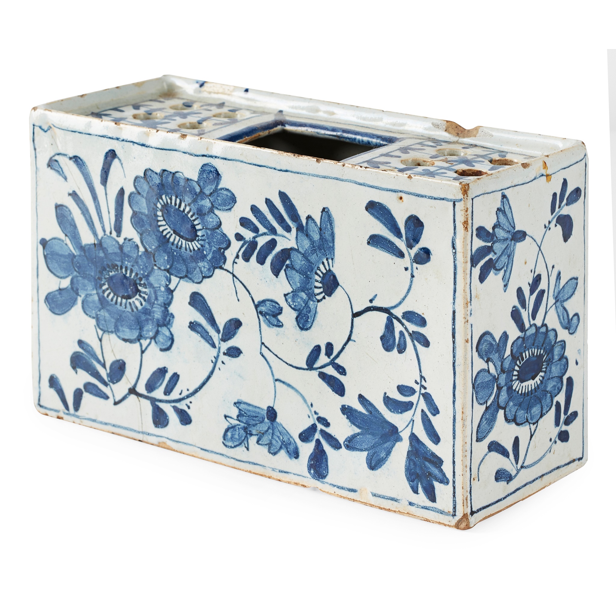 DELFT BLUE AND WHITE FLOWER BRICK