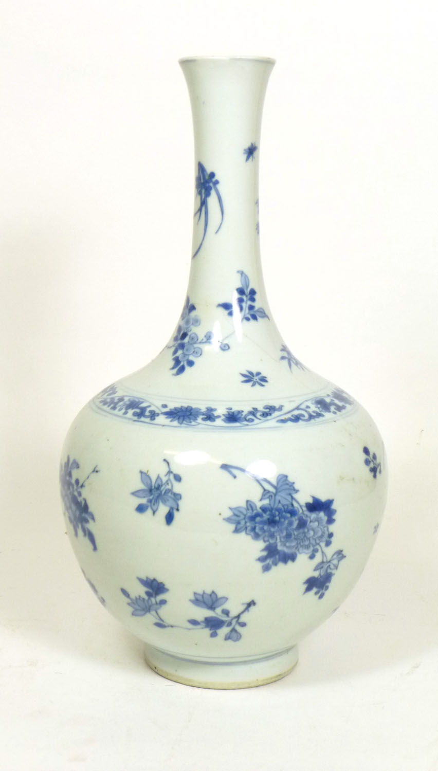 JAPANESE BLUE AND WHITE BOTTLE VASE