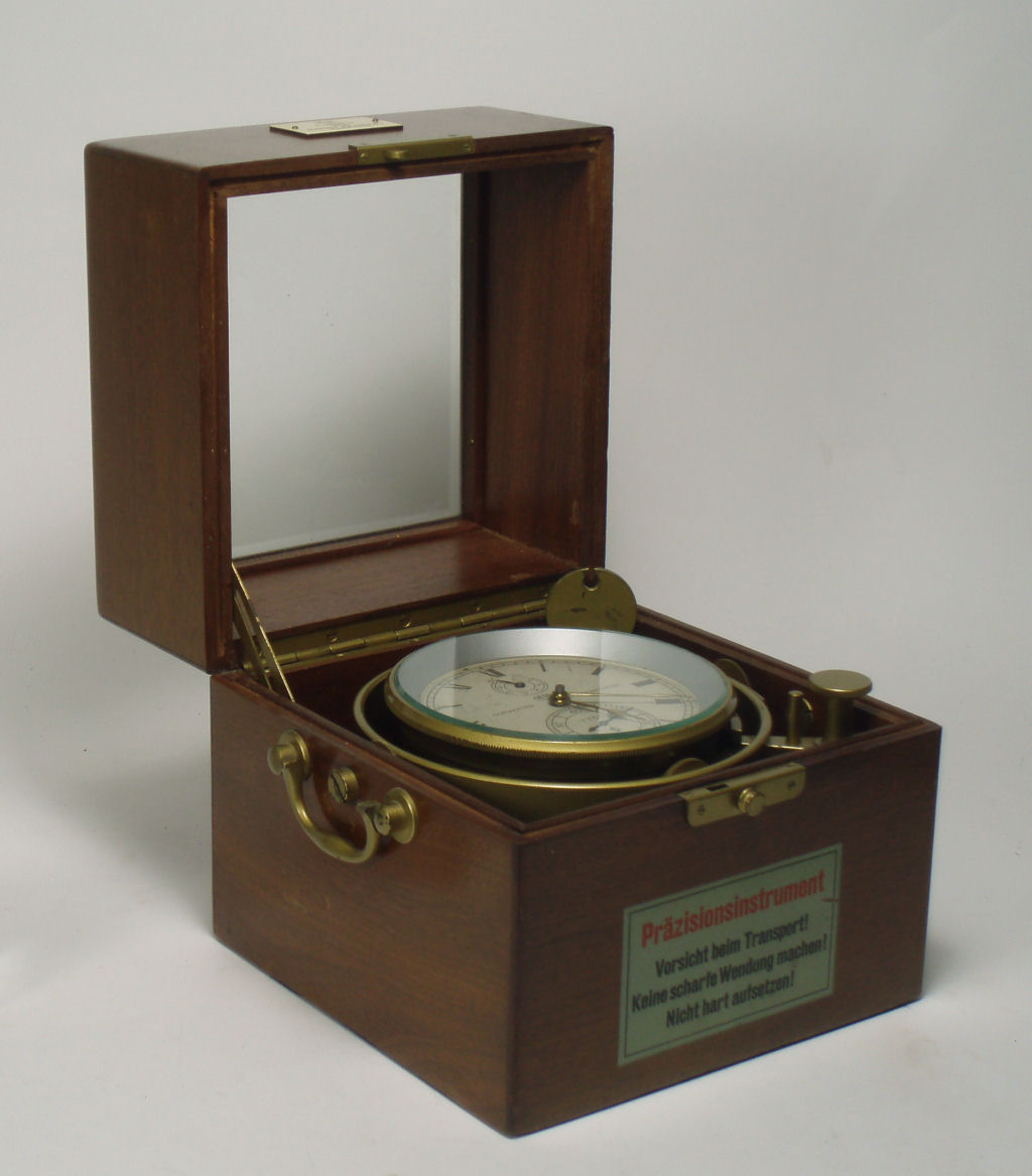 A modern German marine chronometer By Glashütter Uhrenbetriebe