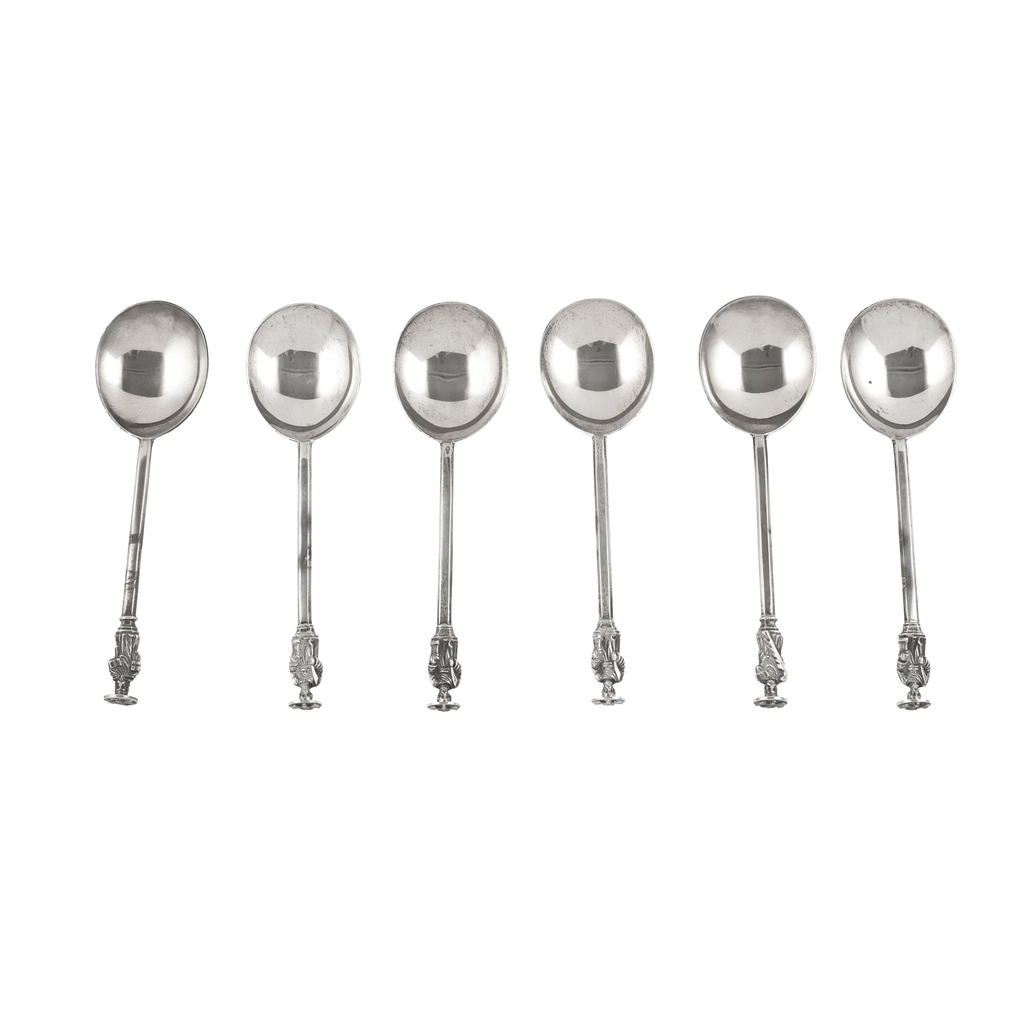 A SET OF SIX MATCHED EDWARDIAN APOSTLE SPOONS