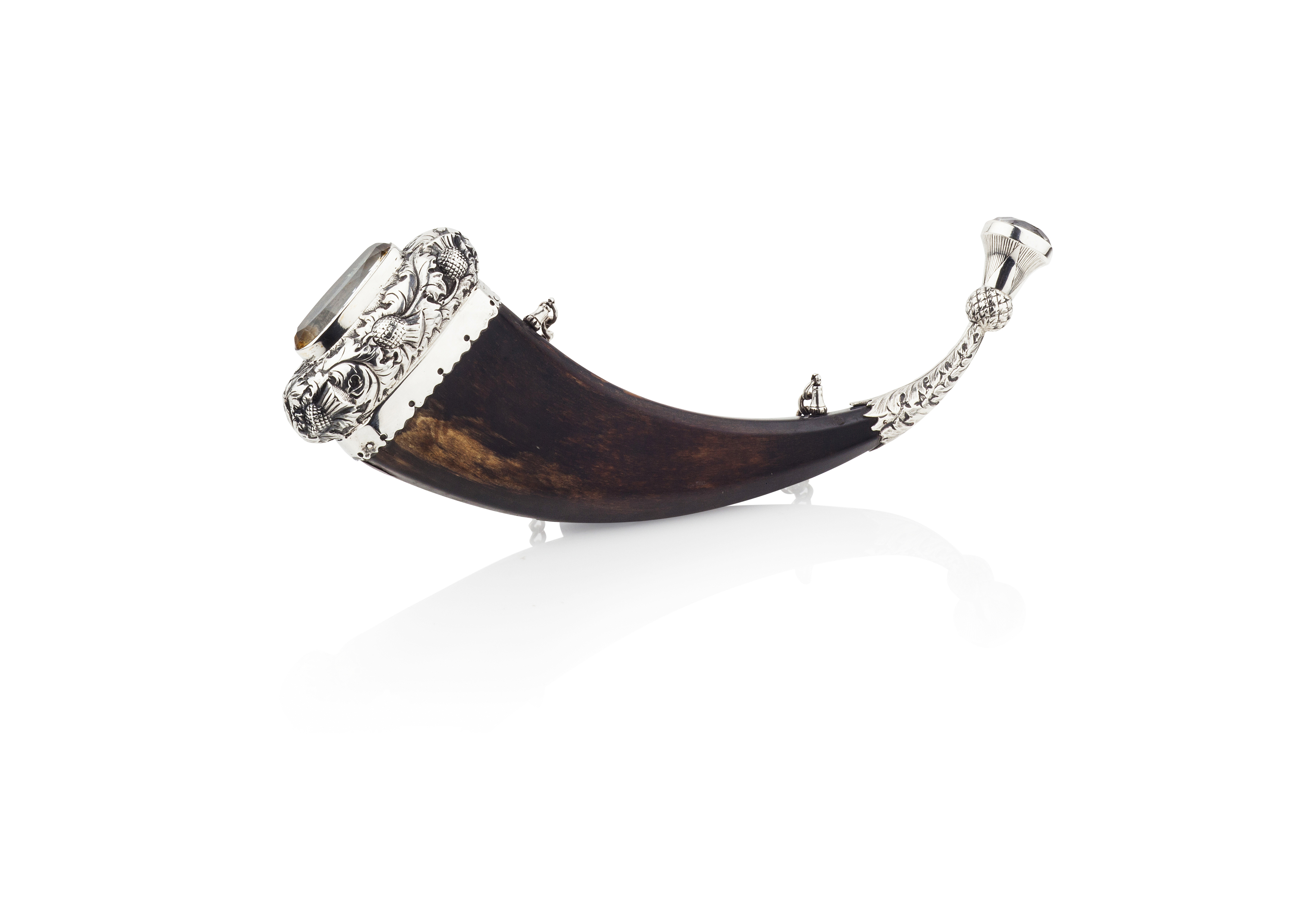 A Victorian dress powder horn