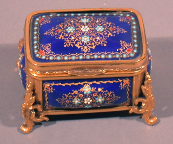 A French enamelled and jewelled box
