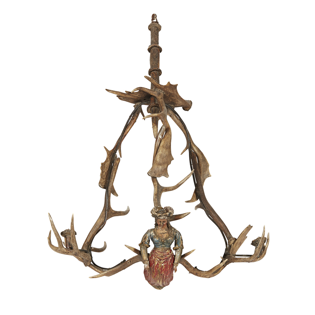 GERMAN 'LUSTERWEIBCHEN' ANTLER CHANDELIER
