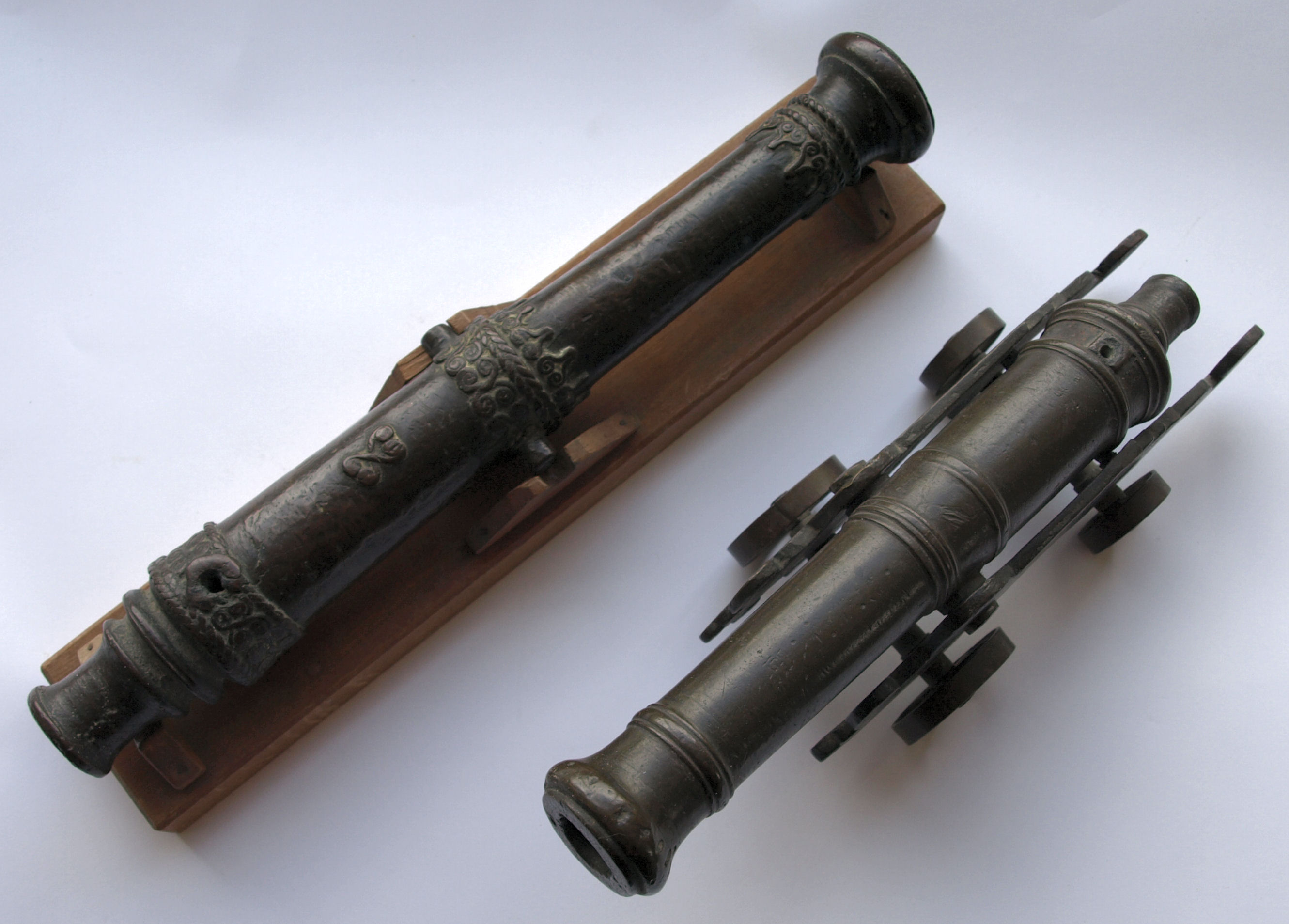 An 18th century Indian miniature bronze cannon