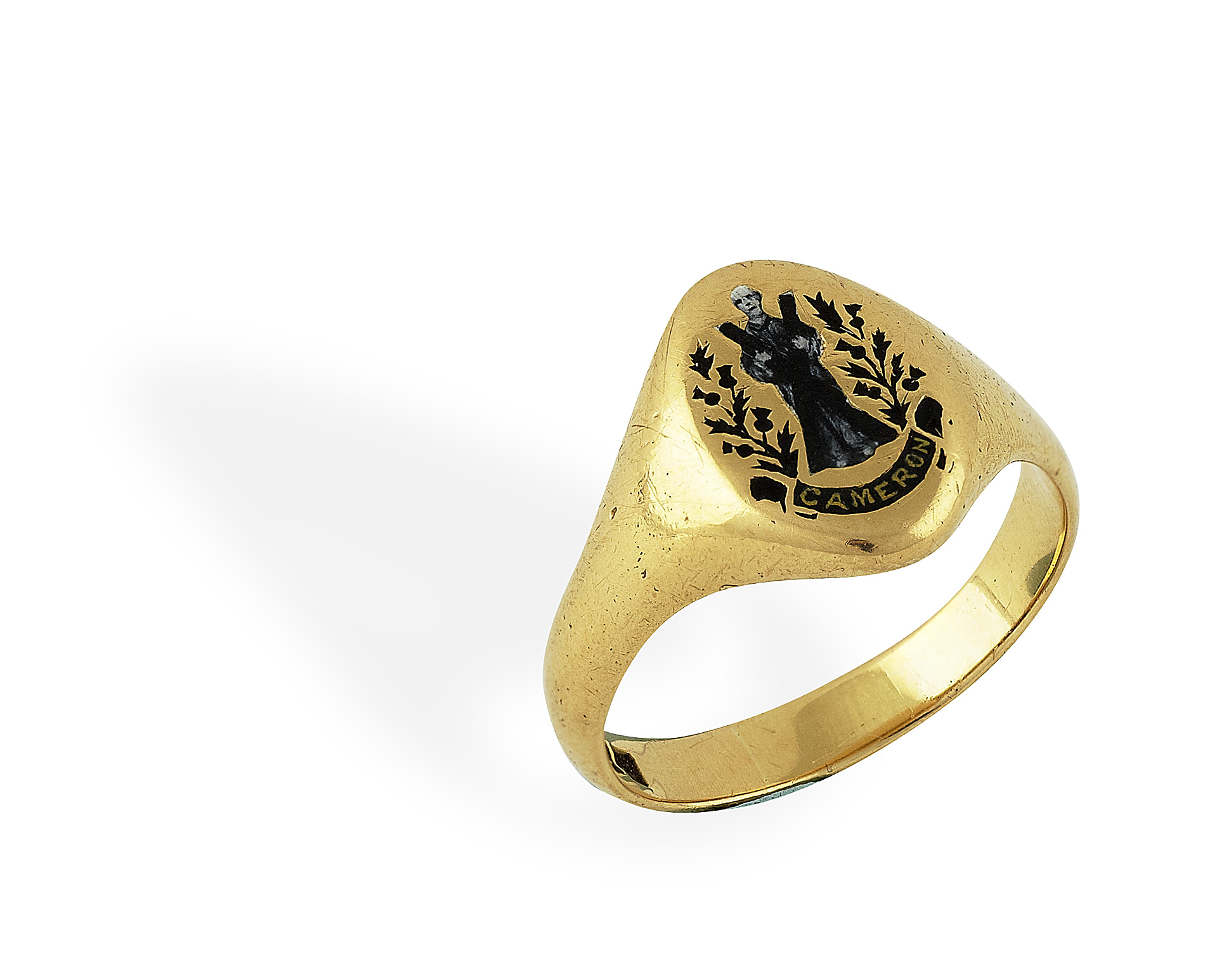 Cameron Highlanders- a WW1 18ct gold memormial ring