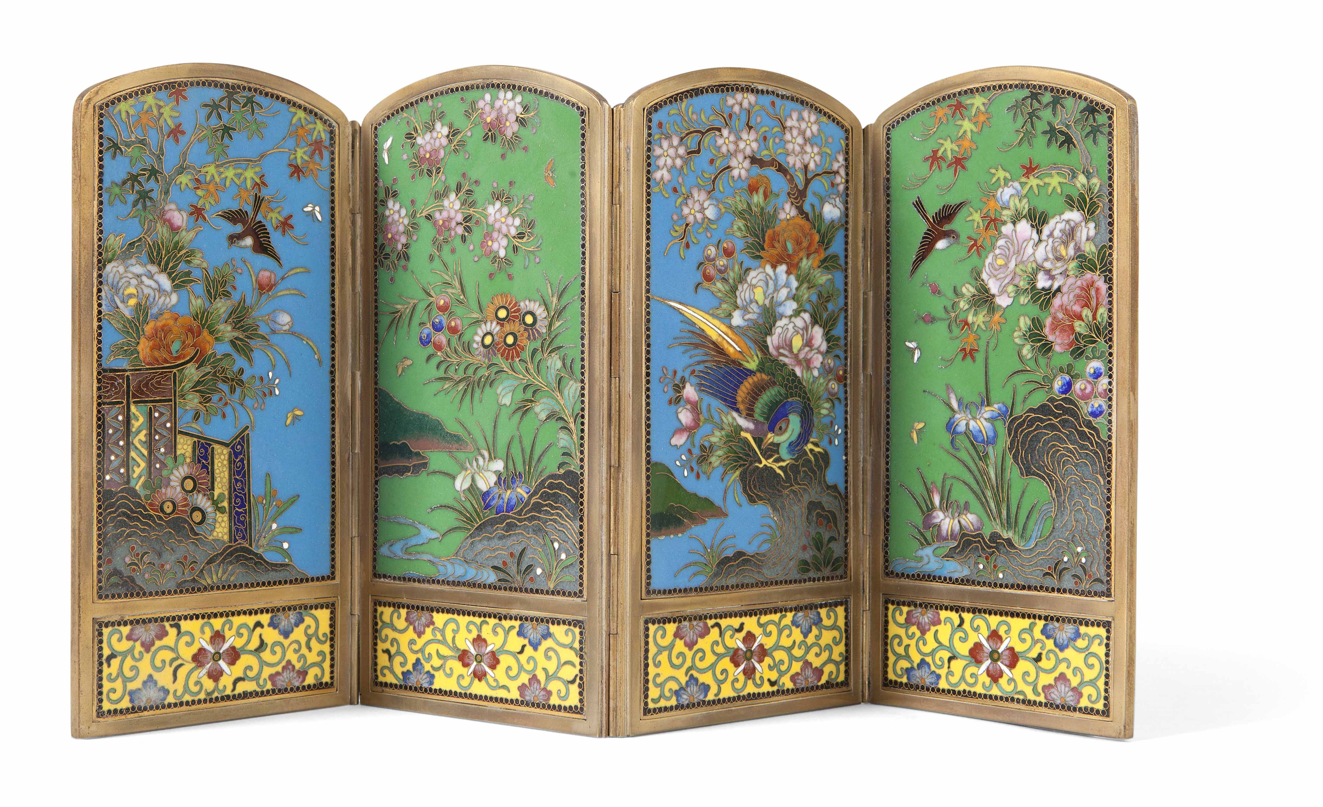FINE JAPANESE FOUR-FOLD CLOISONNÉ TABLE SCREEN