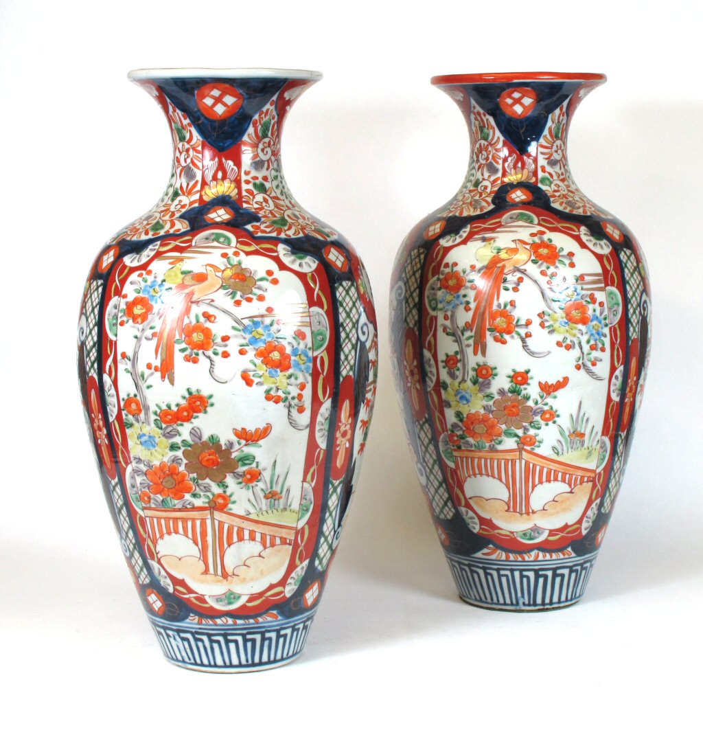 PAIR OF JAPANESE IMARI VASES