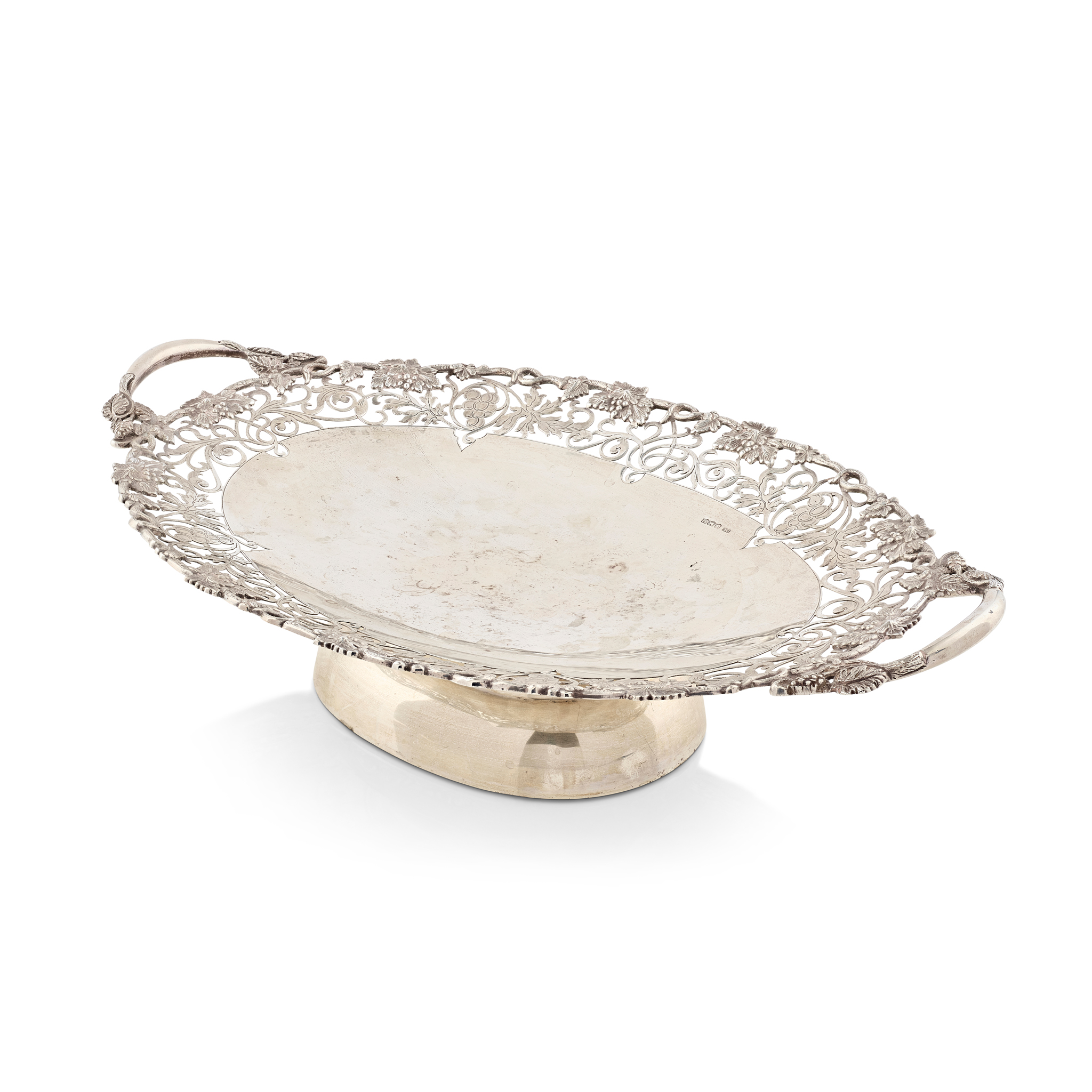 A 1930s TWIN-HANDLED BASKET