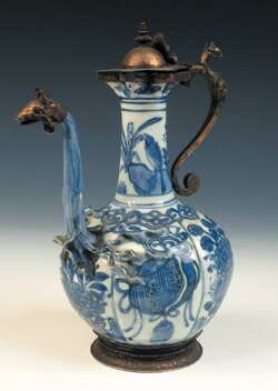 A Chinese export underglazed blue and white wine ewer