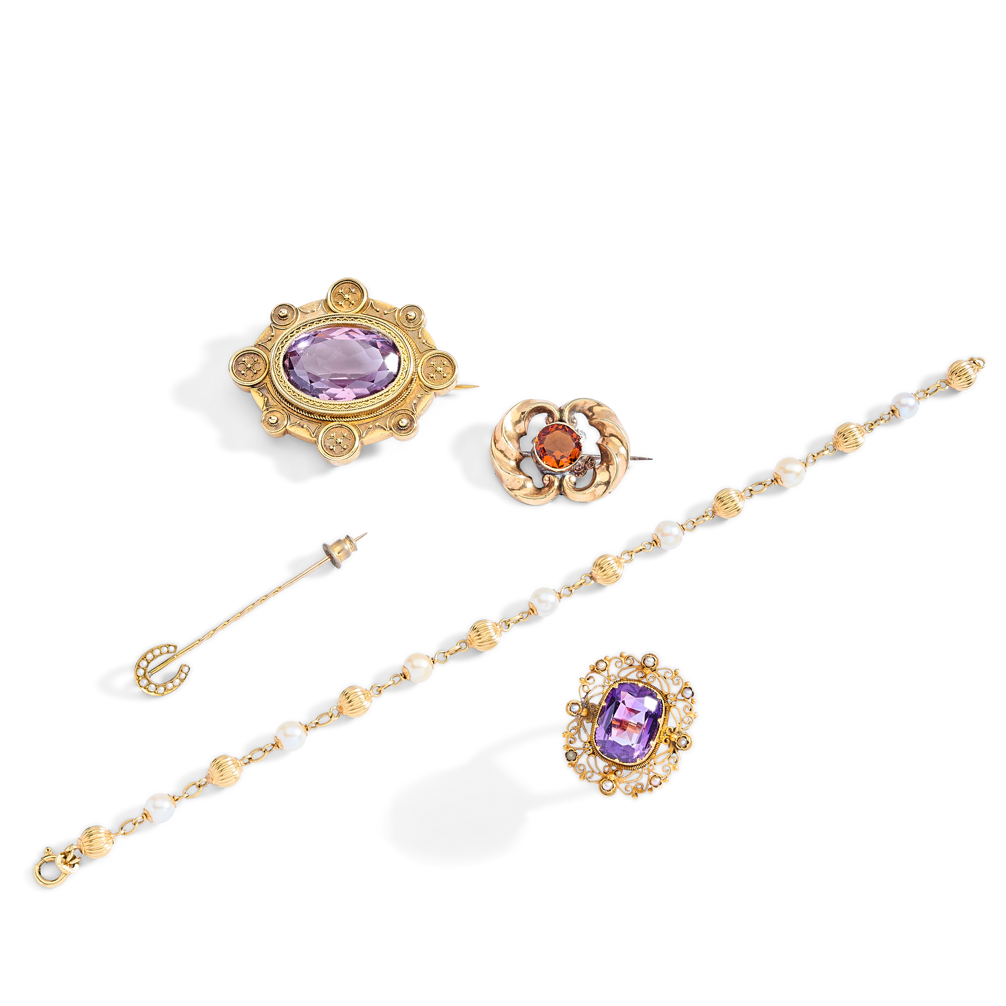A collection of jewellery