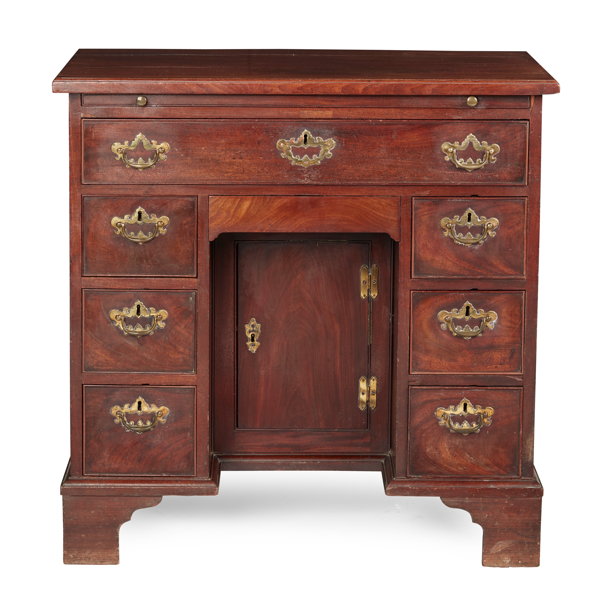 GEORGE III MAHOGANY KNEEHOLE DRESSING TABLE
