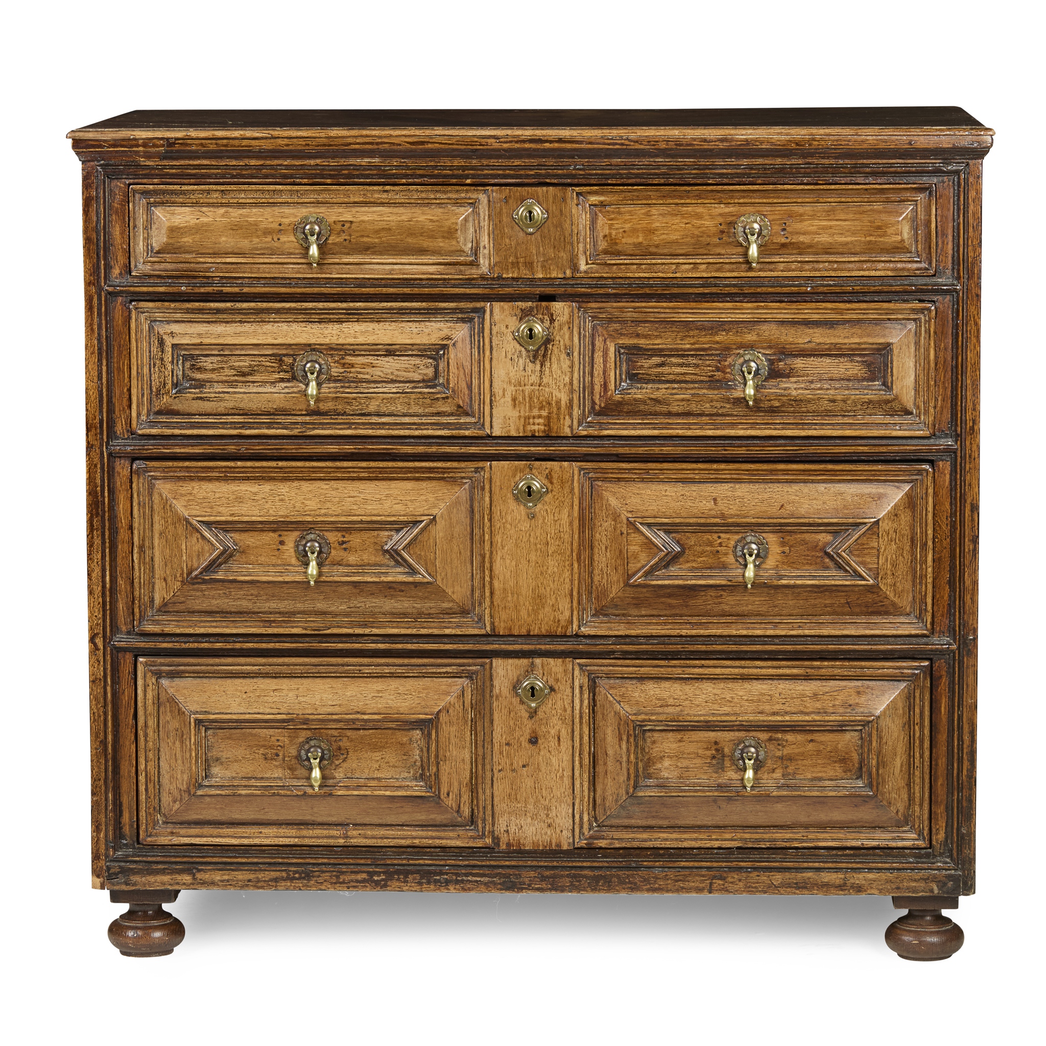 WILLIAM AND MARY OAK PANEL CHEST OF DRAWERS