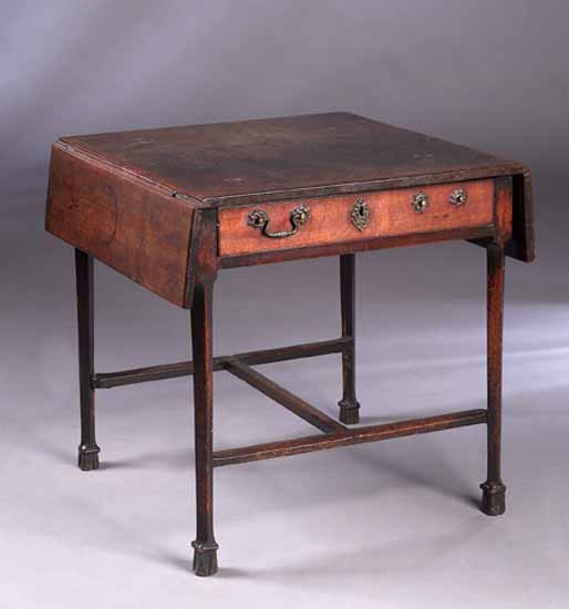 A George II mahogany drop leaf table